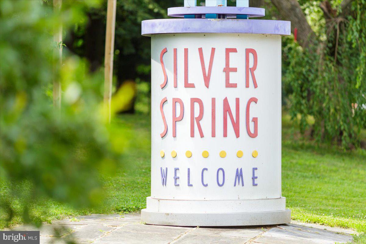 WOODSIDE FOREST - Residential