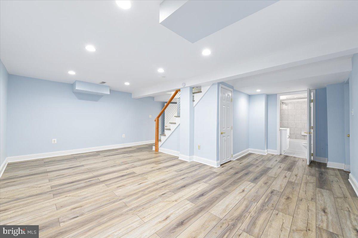 WOODSIDE FOREST - Residential