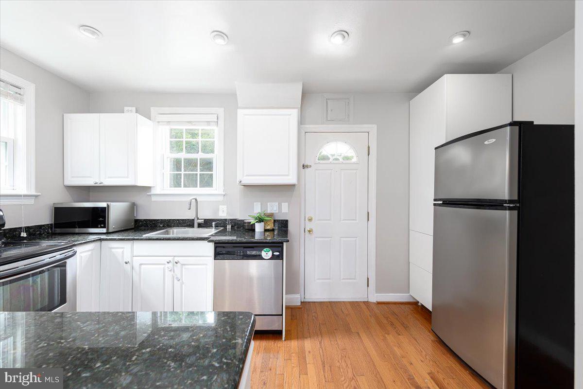 WOODSIDE FOREST - Residential