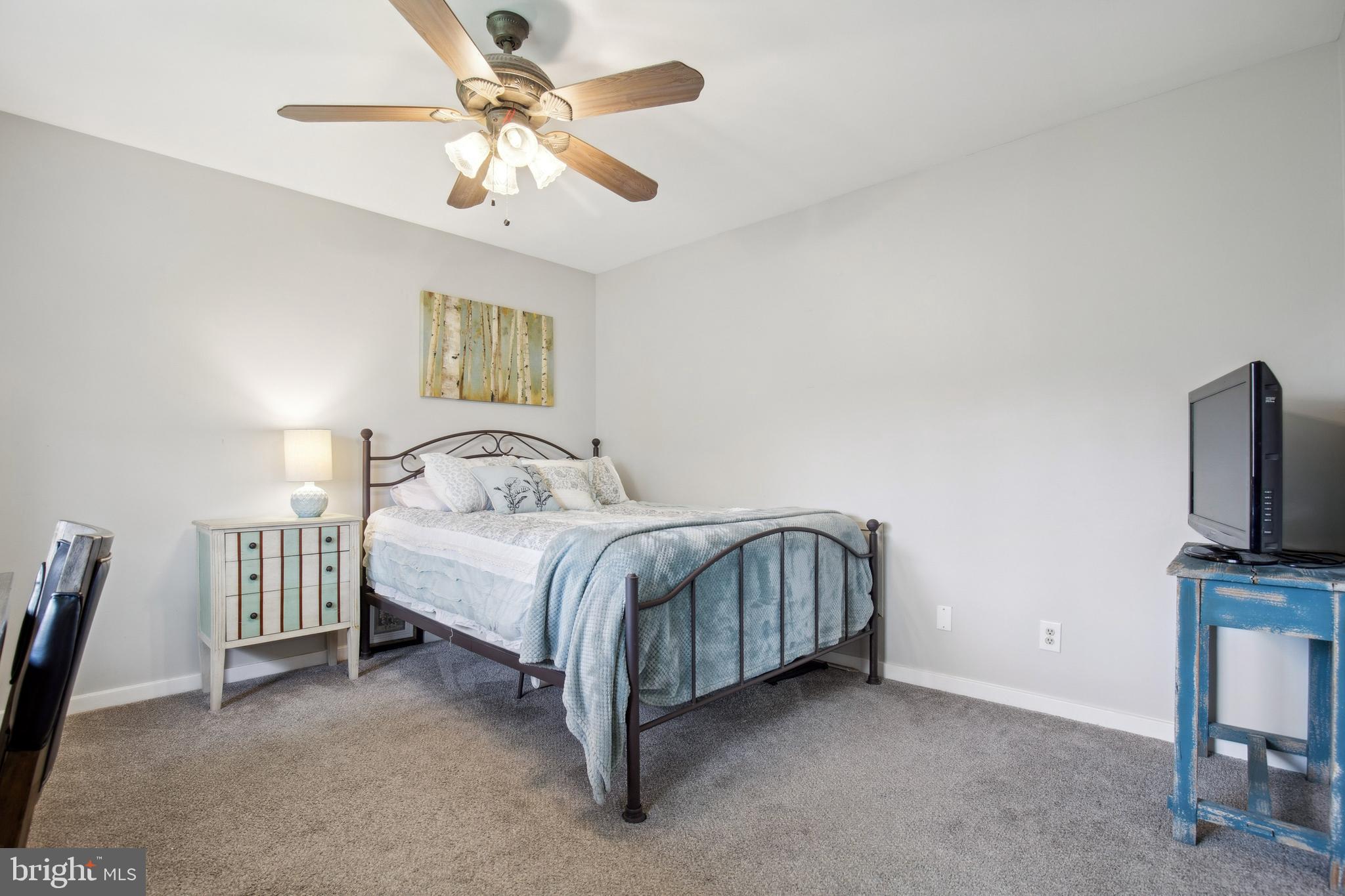 STONEYBROOKE - Residential