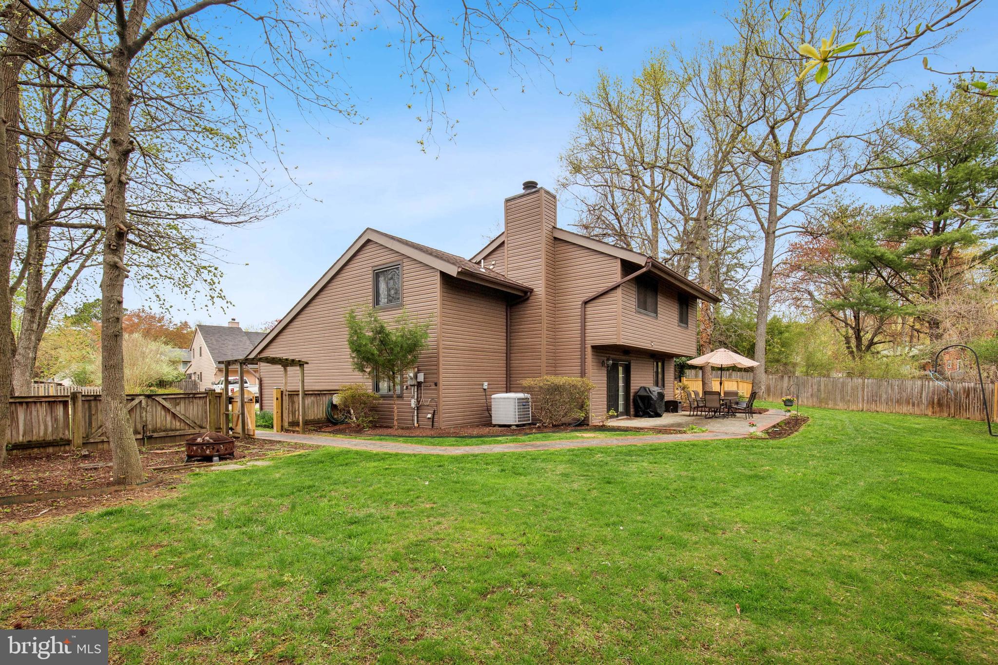 STONEYBROOKE - Residential