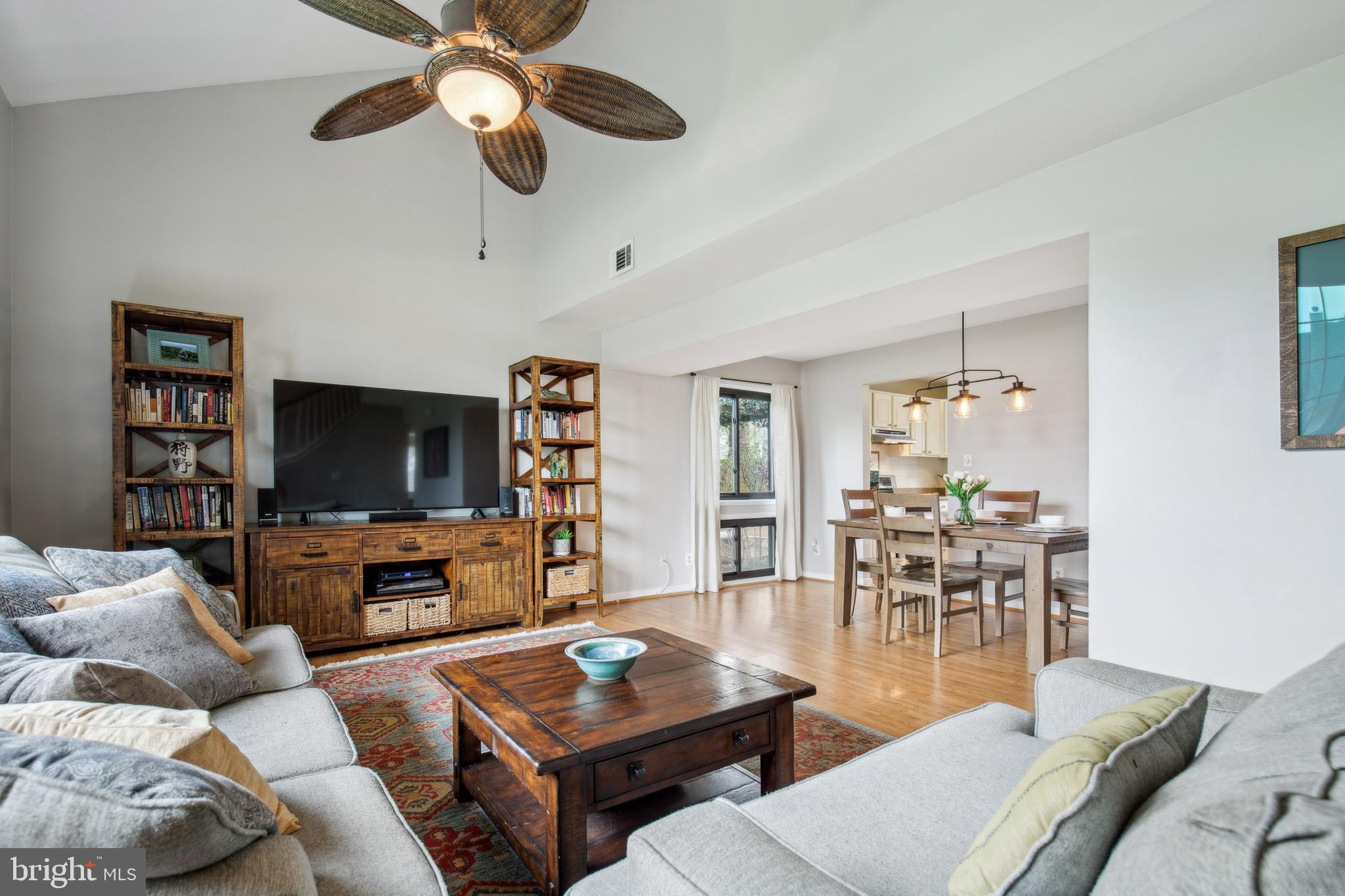 STONEYBROOKE - Residential