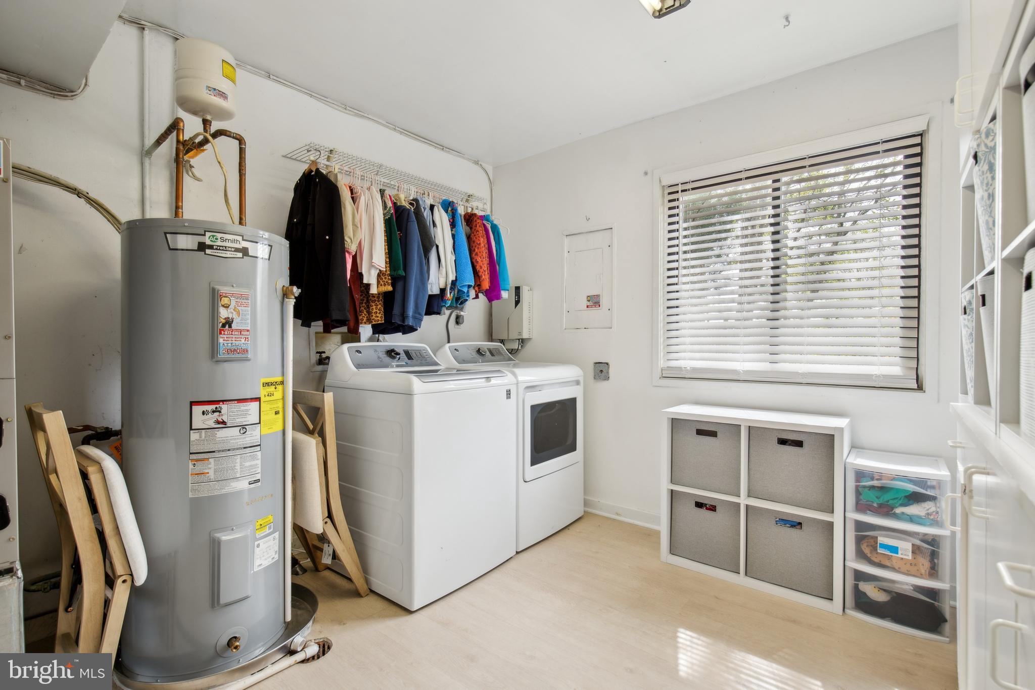 STONEYBROOKE - Residential