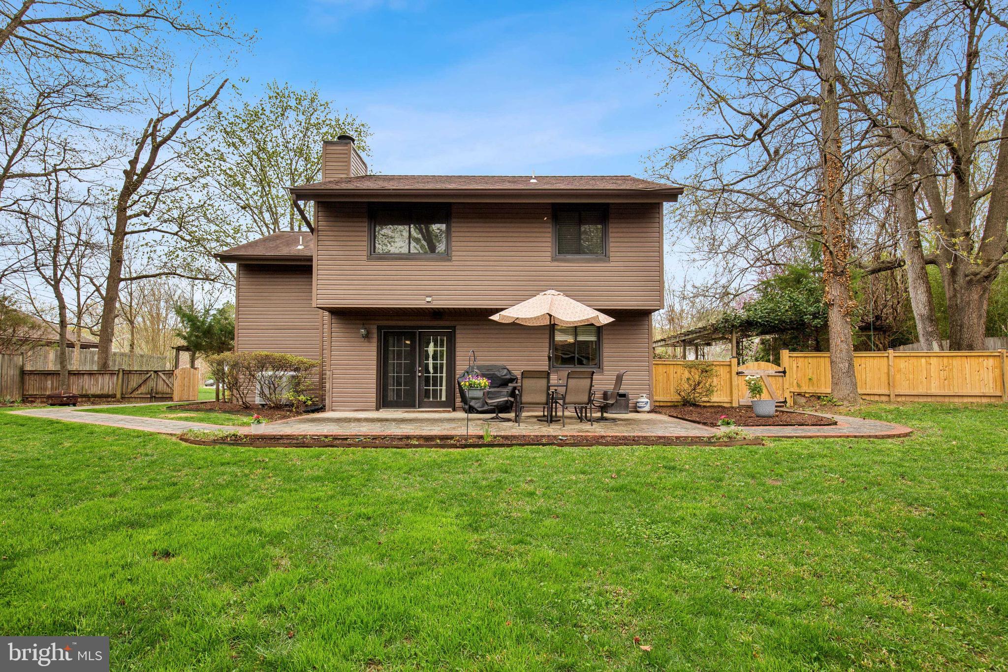 STONEYBROOKE - Residential