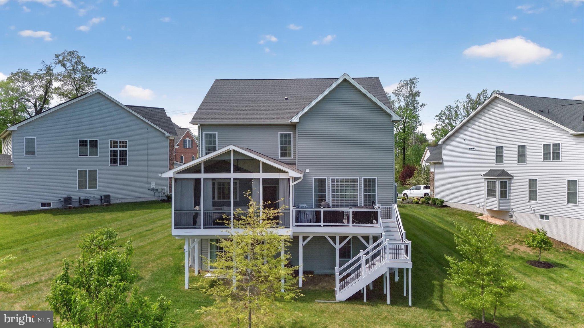 MARLBORO RIDGE - Residential