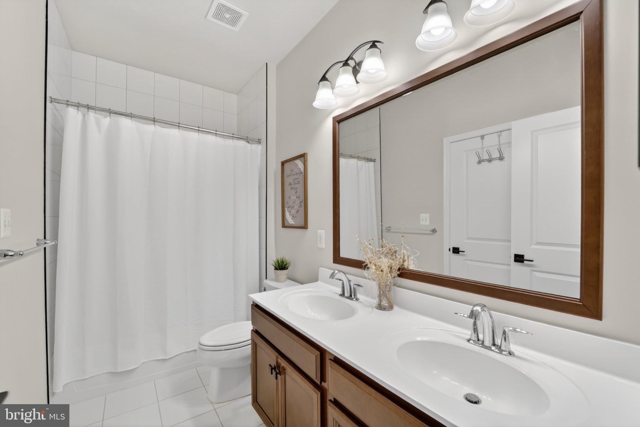 MARLBORO RIDGE - Residential