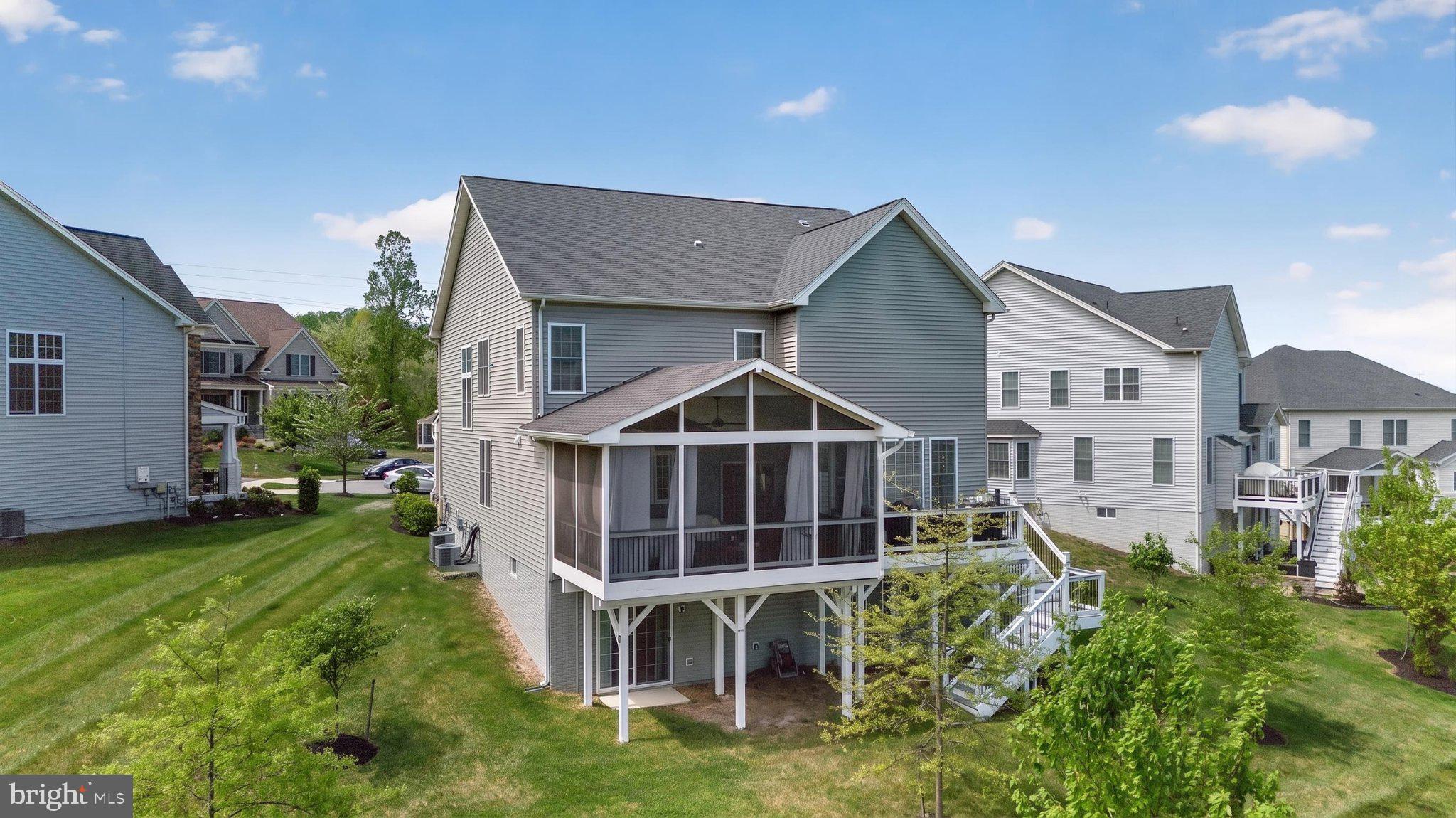 MARLBORO RIDGE - Residential