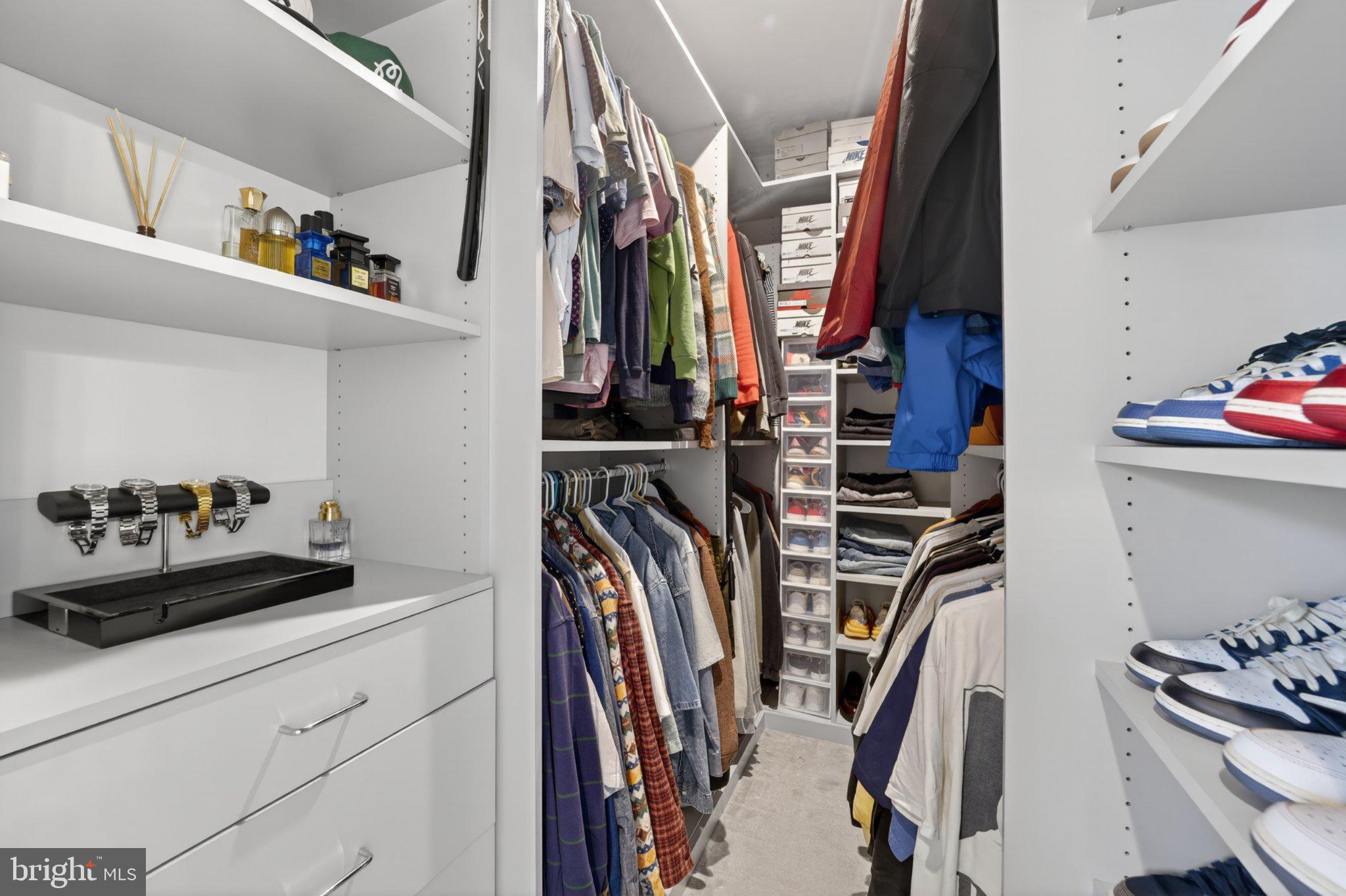 MARLBORO RIDGE - Residential