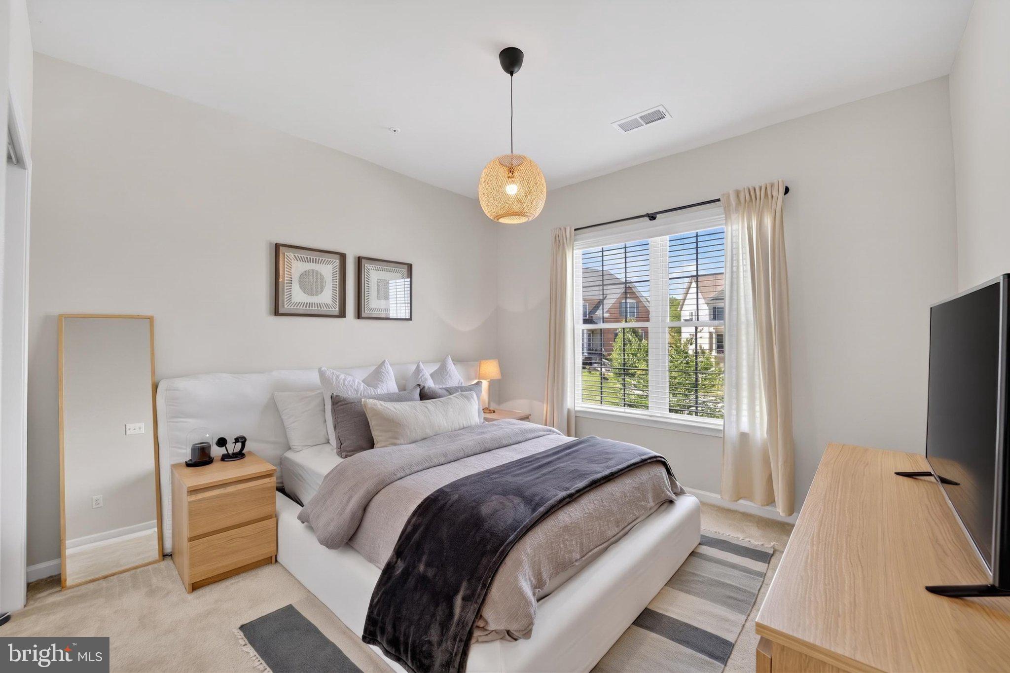 MARLBORO RIDGE - Residential