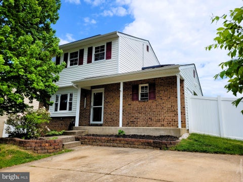 Homes For Sale - 9121 Summer Park Drive<br/> BALTIMORE, MD 21234