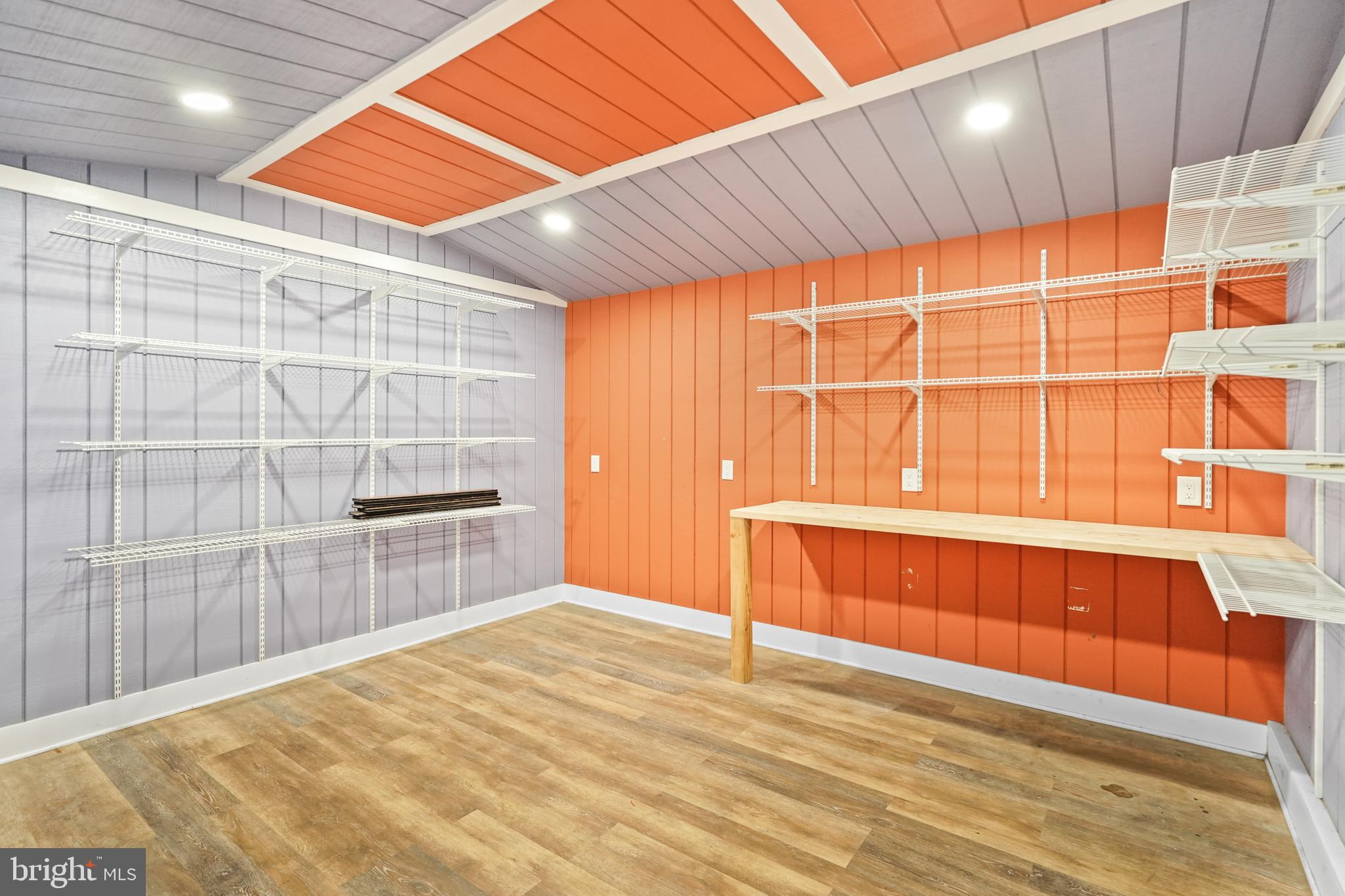 LAYHILL VILLAGE EAST - Residential