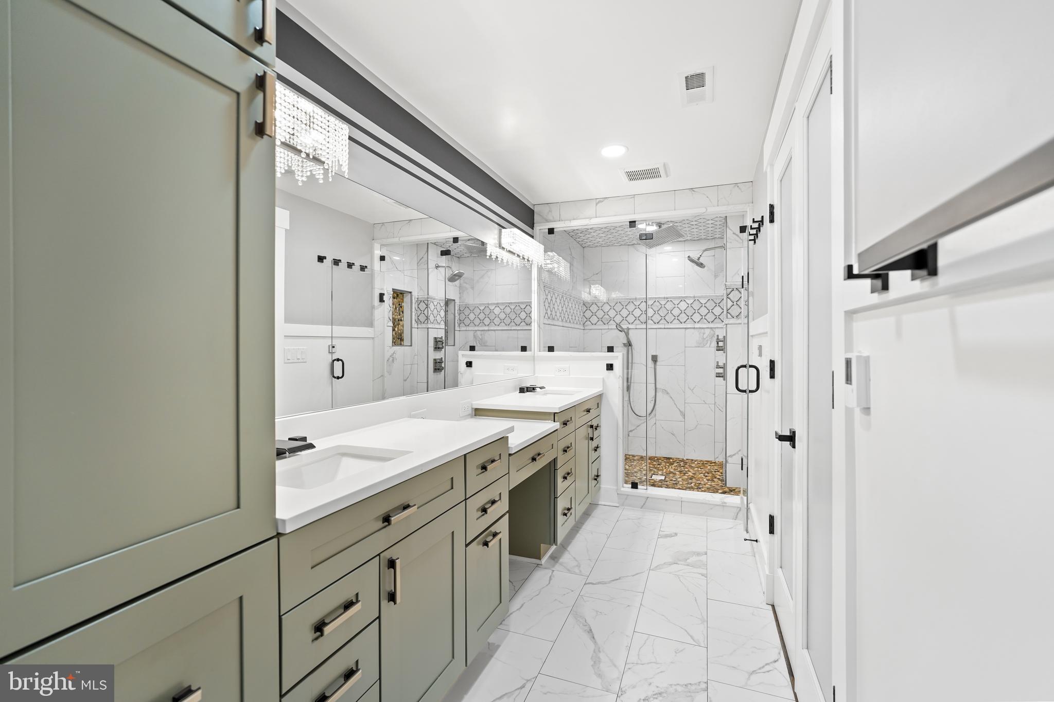 LAYHILL VILLAGE EAST - Residential