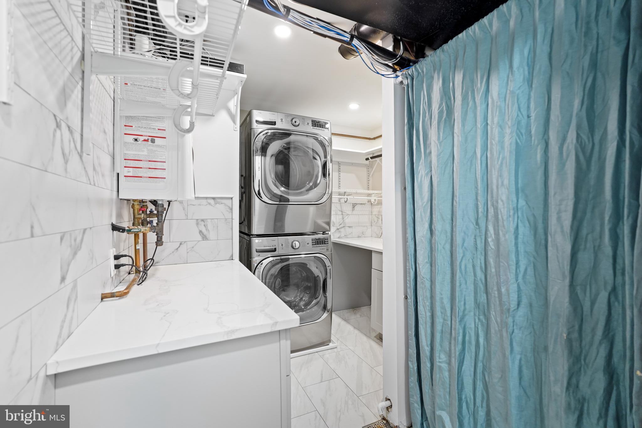 LAYHILL VILLAGE EAST - Residential