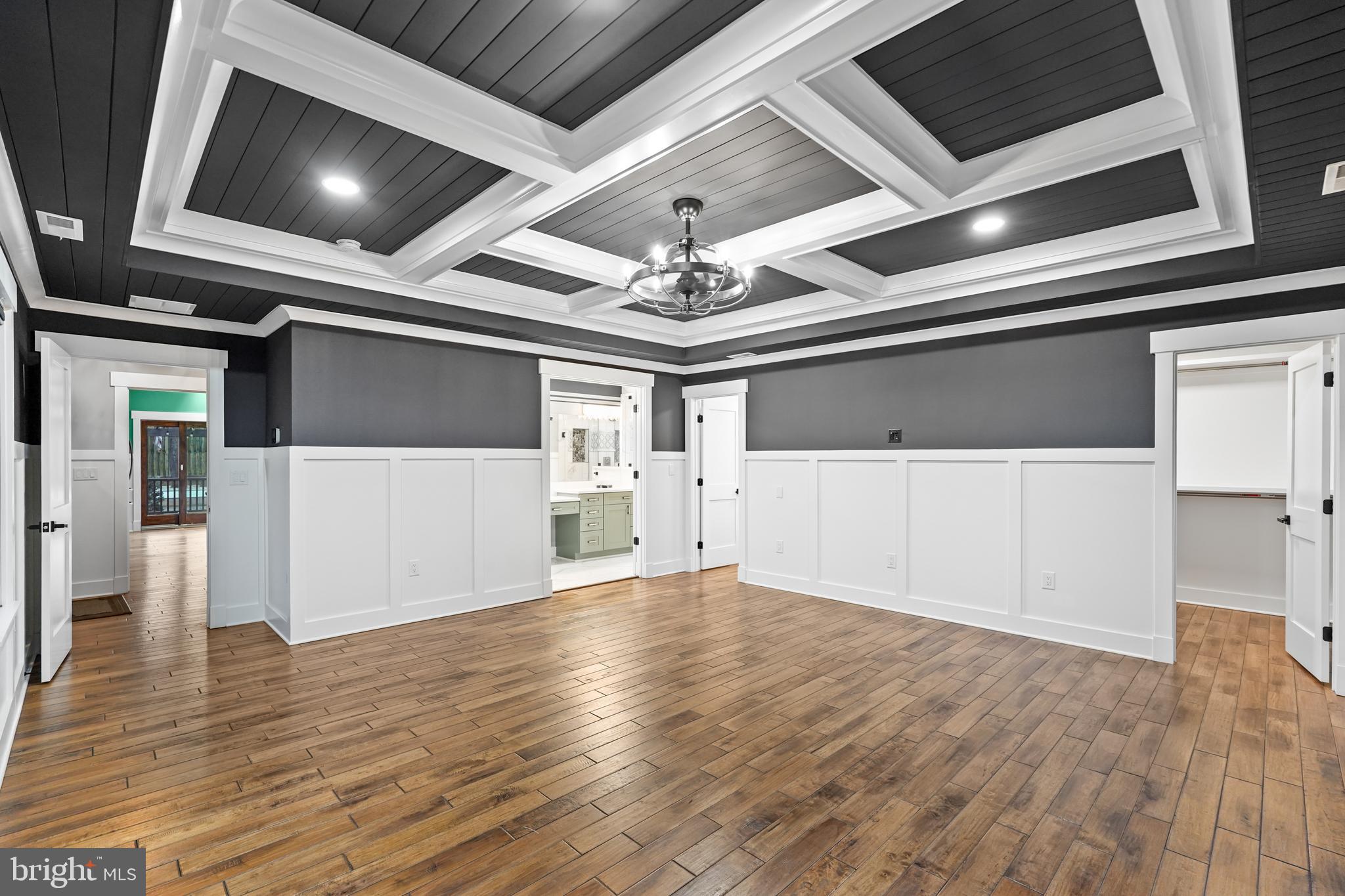 LAYHILL VILLAGE EAST - Residential