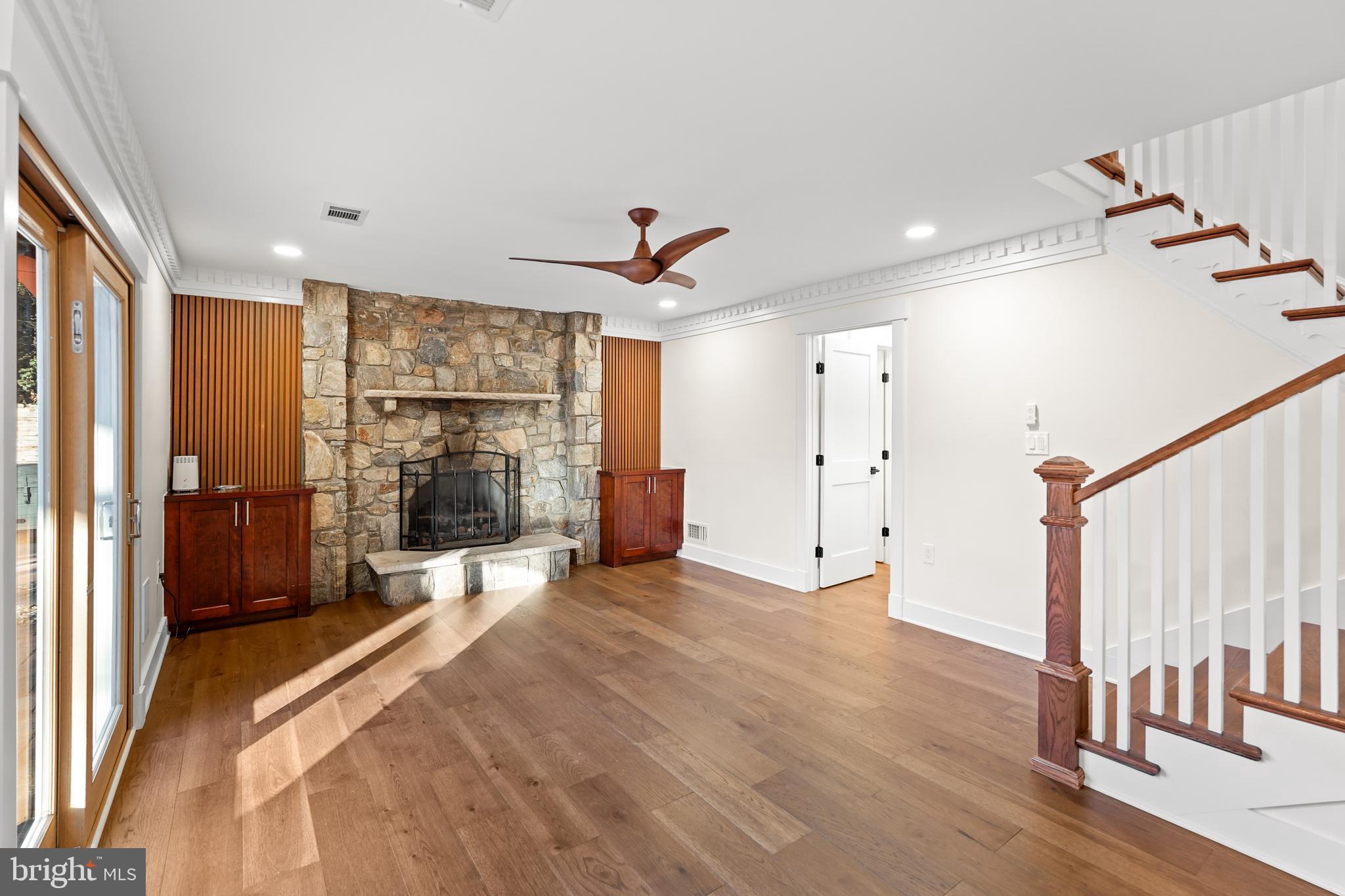 LAYHILL VILLAGE EAST - Residential