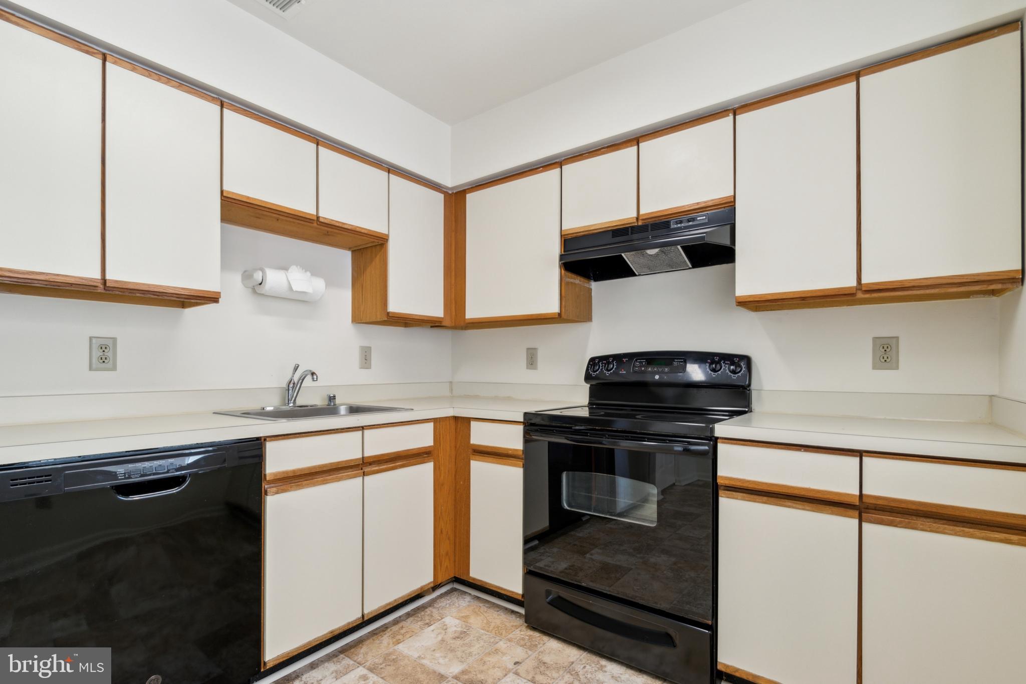 THE VILLAGE AT GREENS OF PATUXENT - Residential