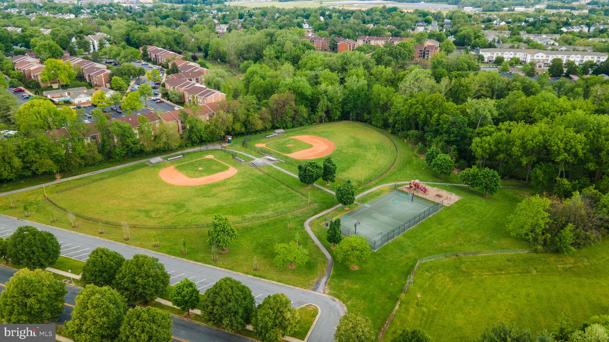 BELLE AIR TOWNHOMES - Residential