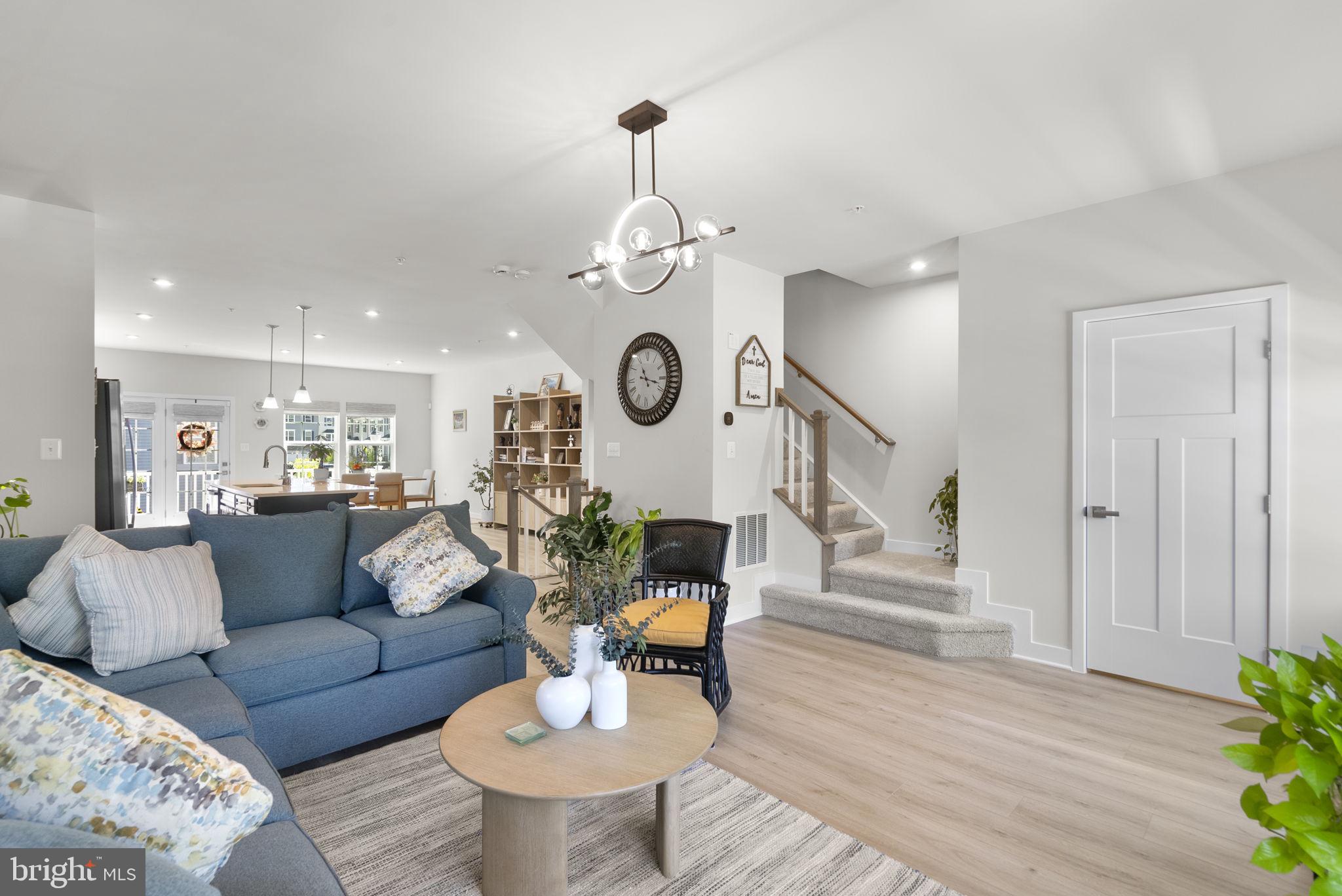BELLE AIR TOWNHOMES - Residential