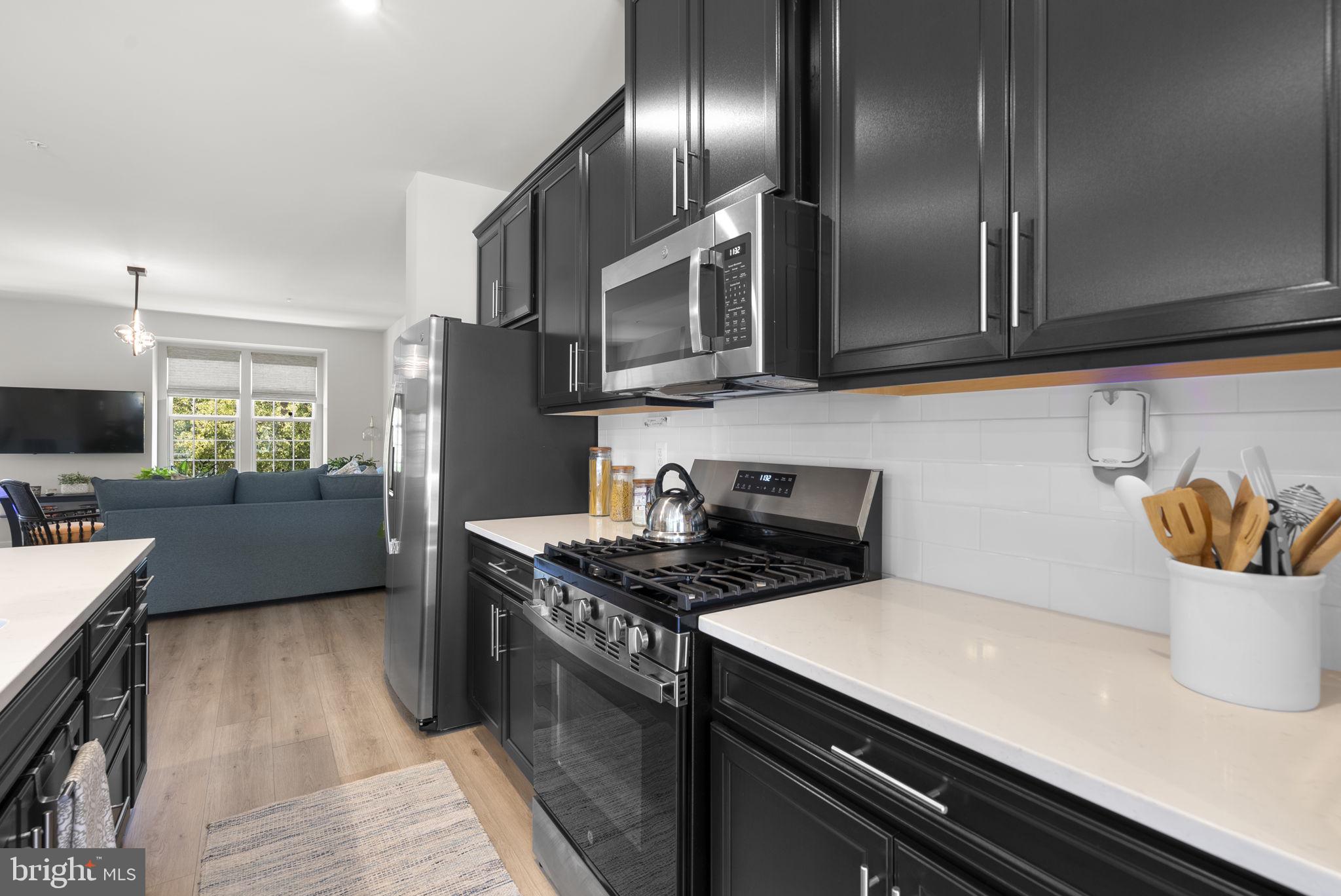 BELLE AIR TOWNHOMES - Residential
