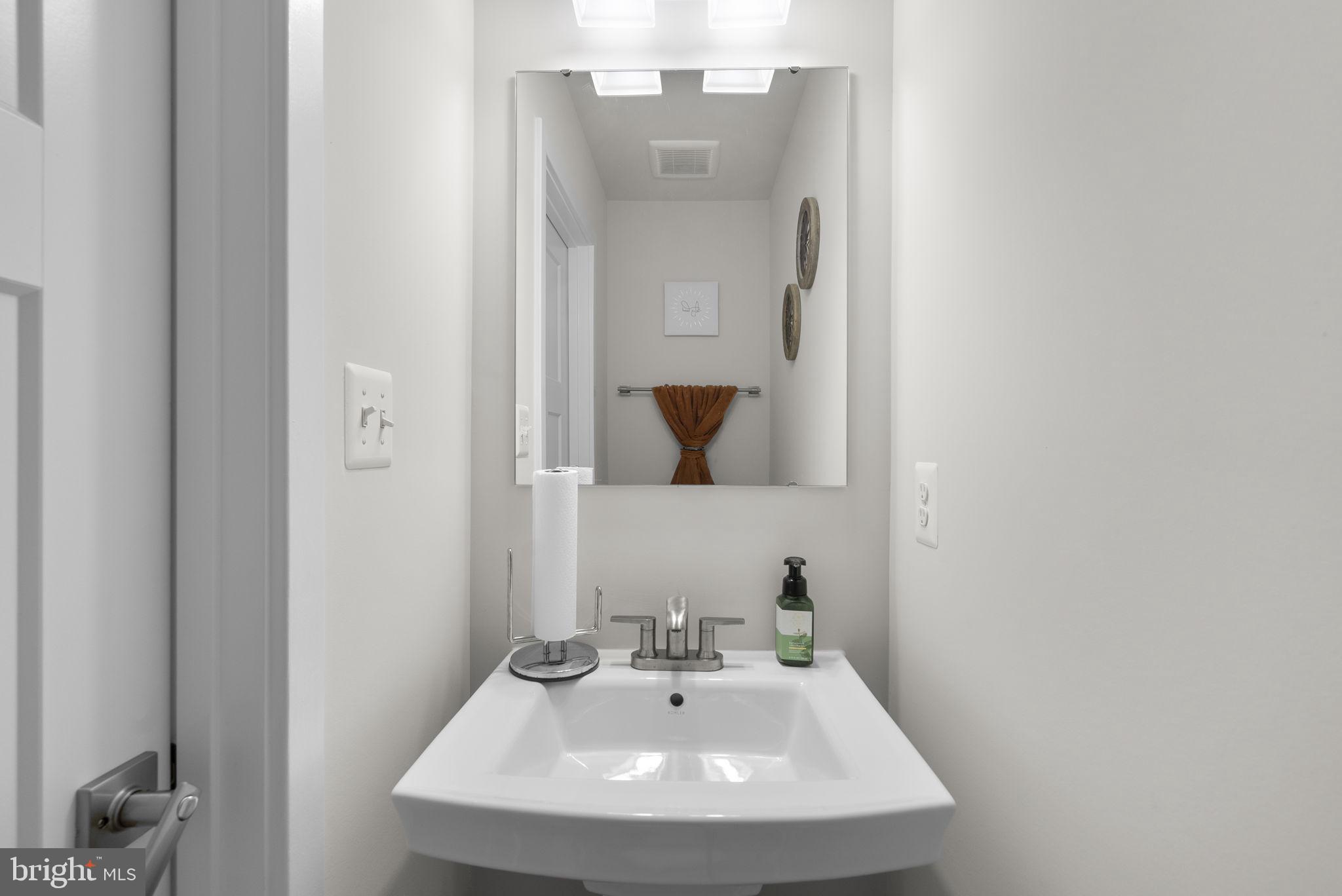 BELLE AIR TOWNHOMES - Residential