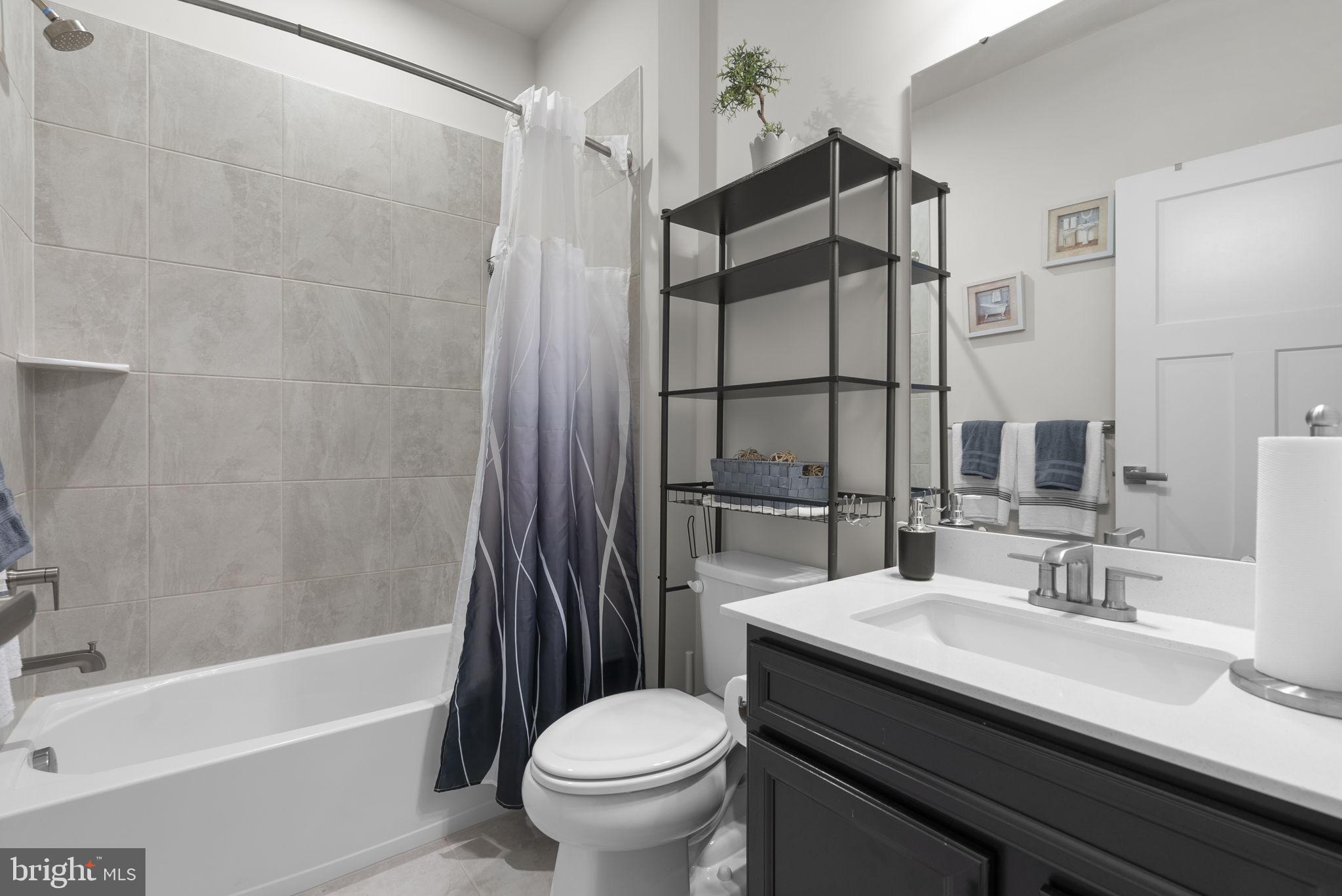 BELLE AIR TOWNHOMES - Residential