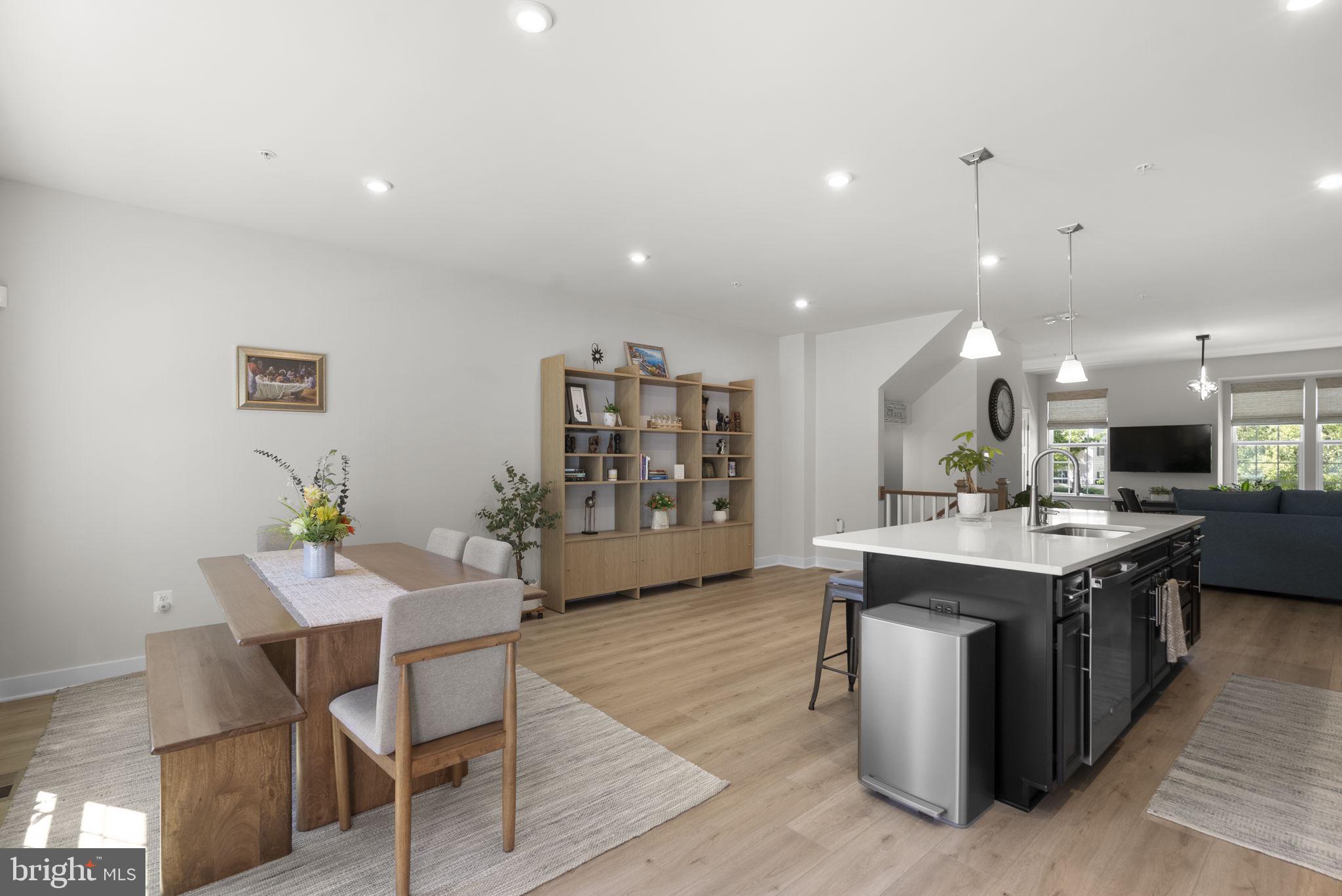 BELLE AIR TOWNHOMES - Residential