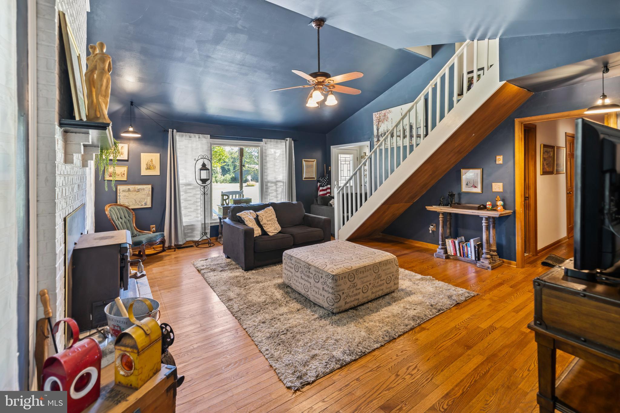 LAKE ACRES - Residential