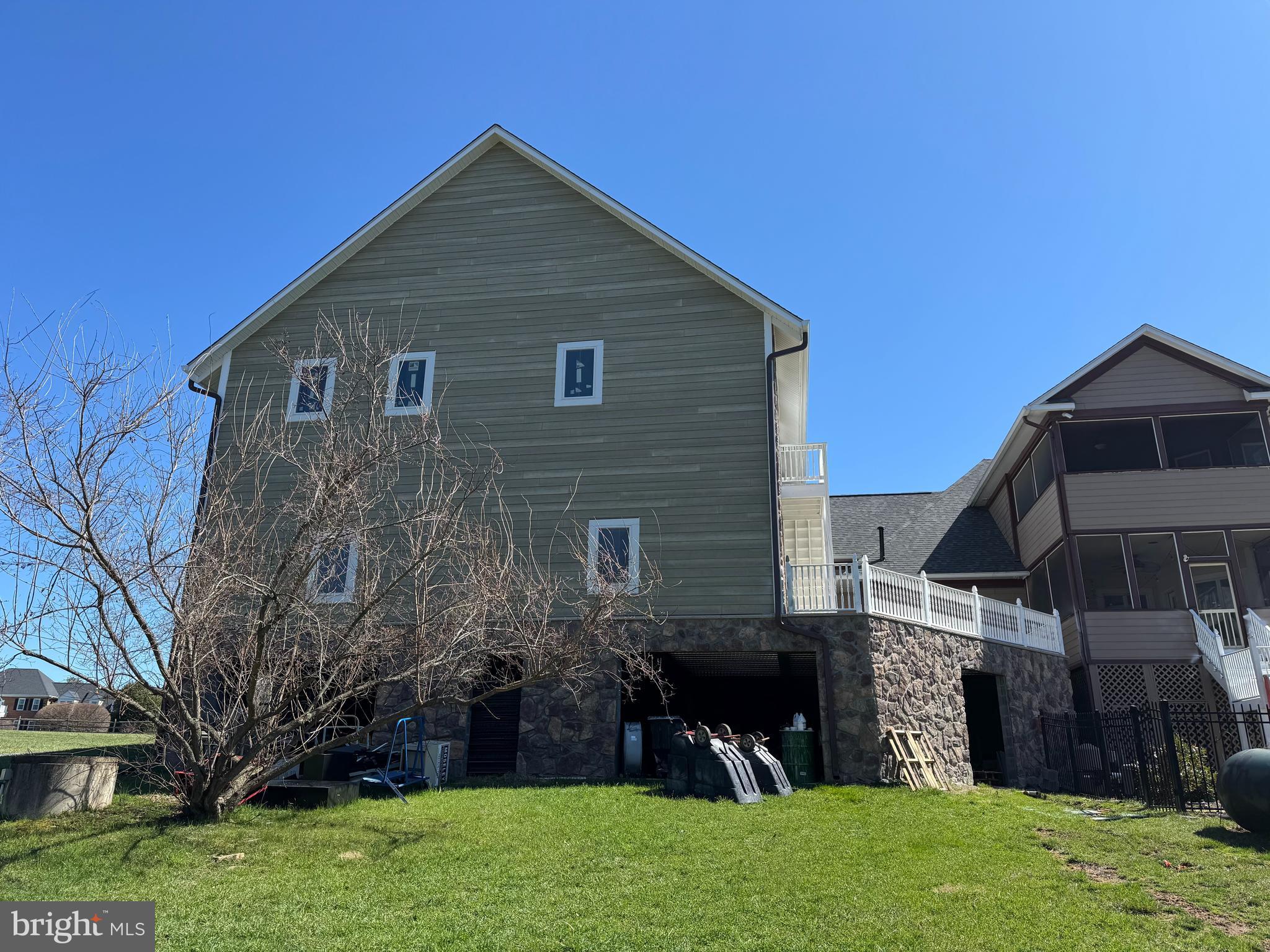 LONE OAK - Residential