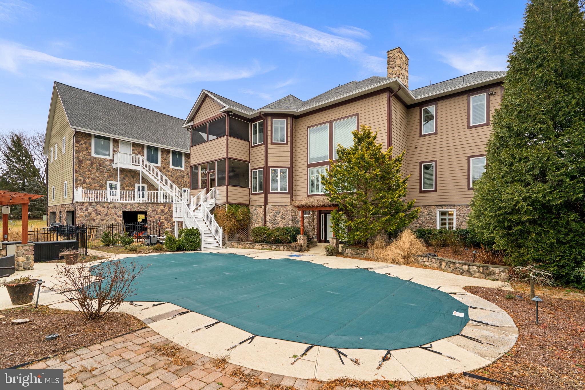 LONE OAK - Residential