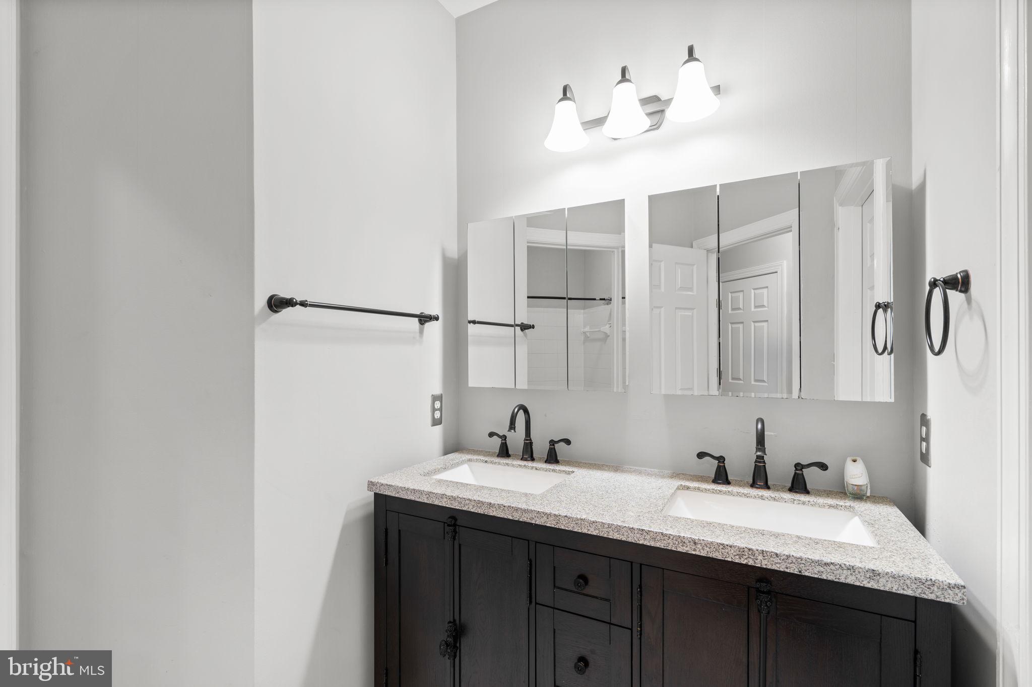 LONE OAK - Residential