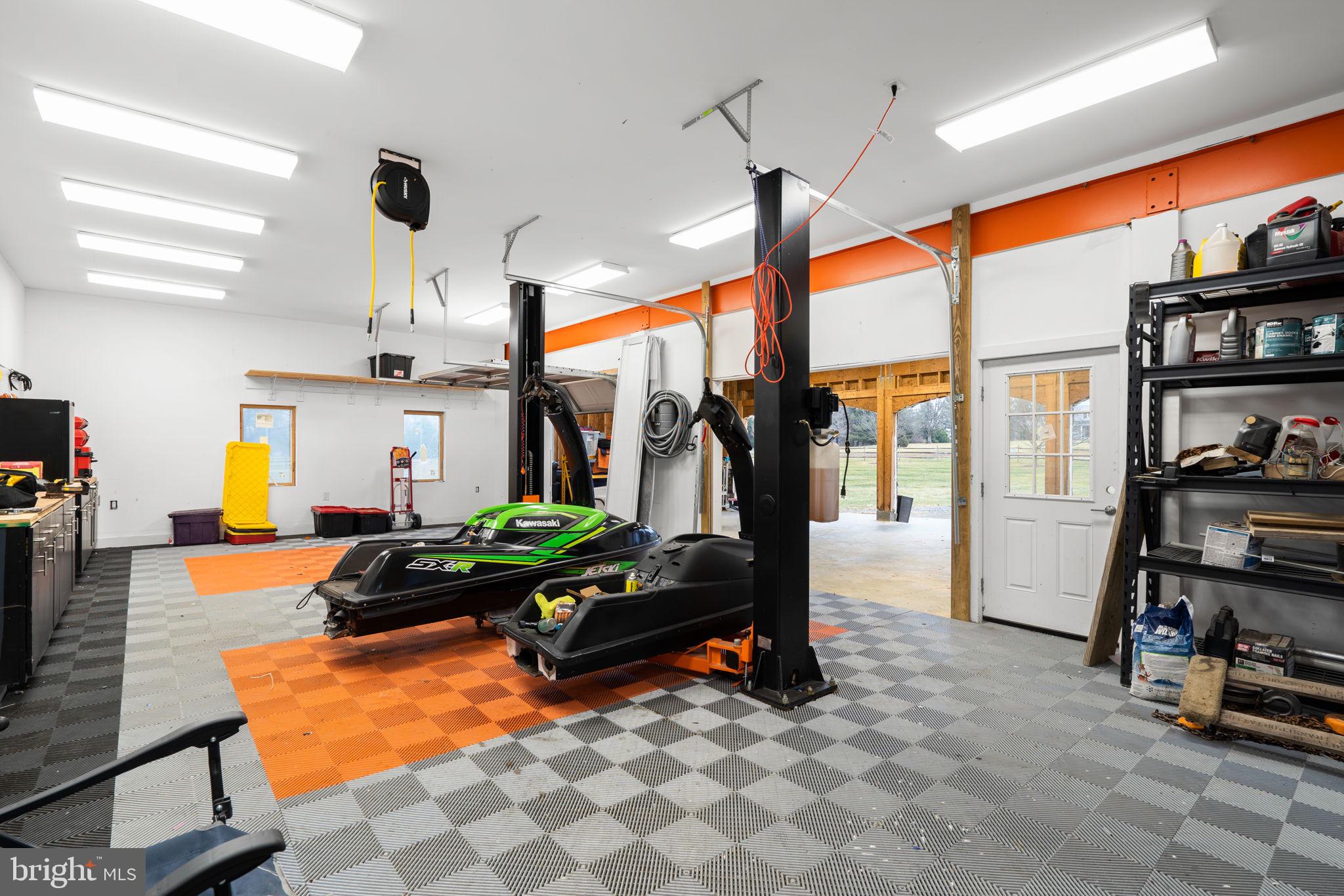 LONE OAK - Residential