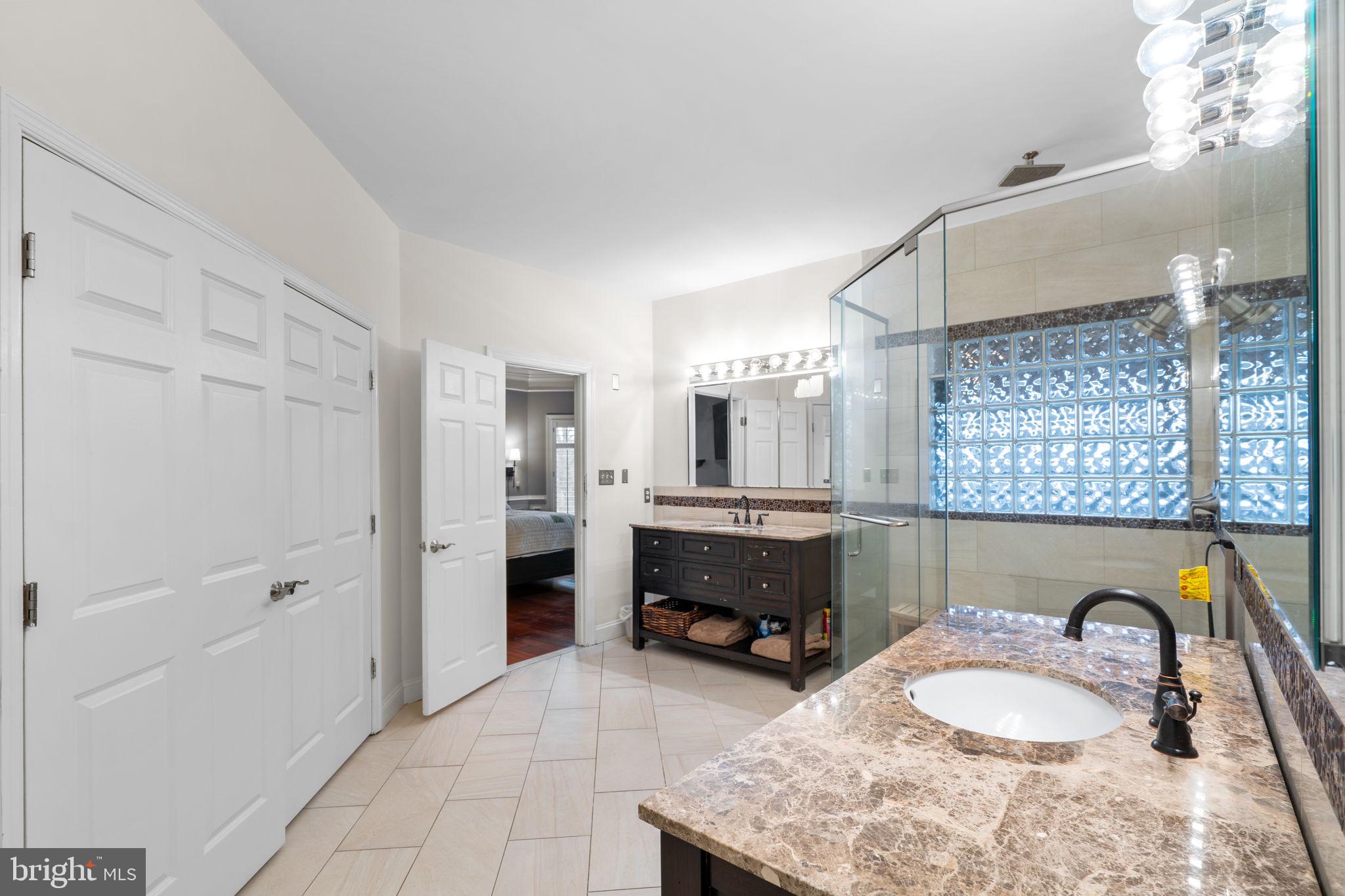 LONE OAK - Residential