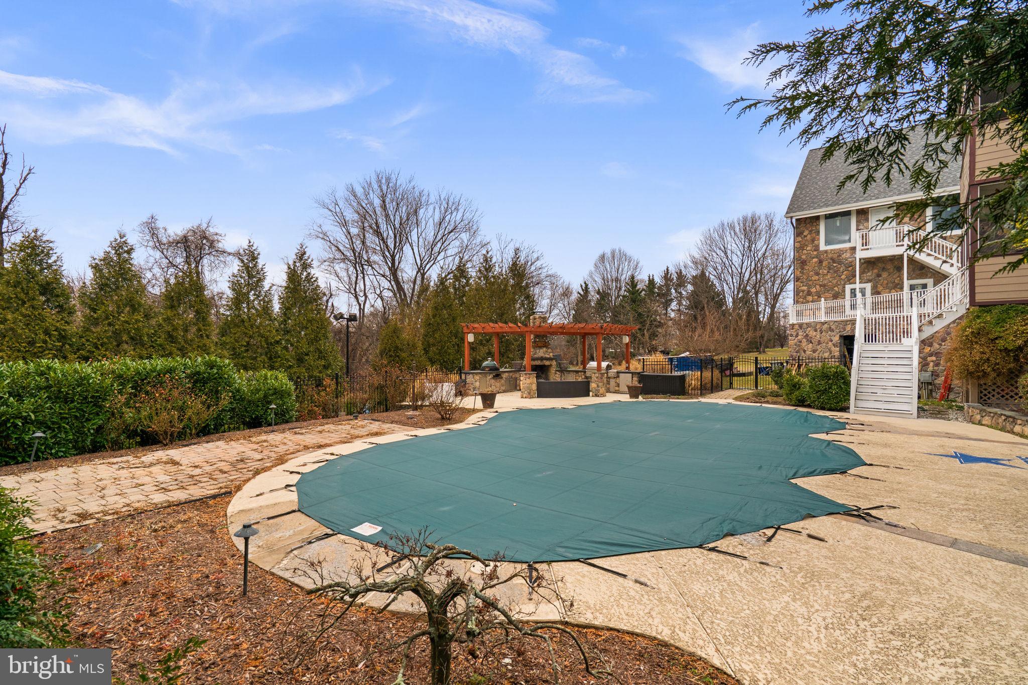 LONE OAK - Residential