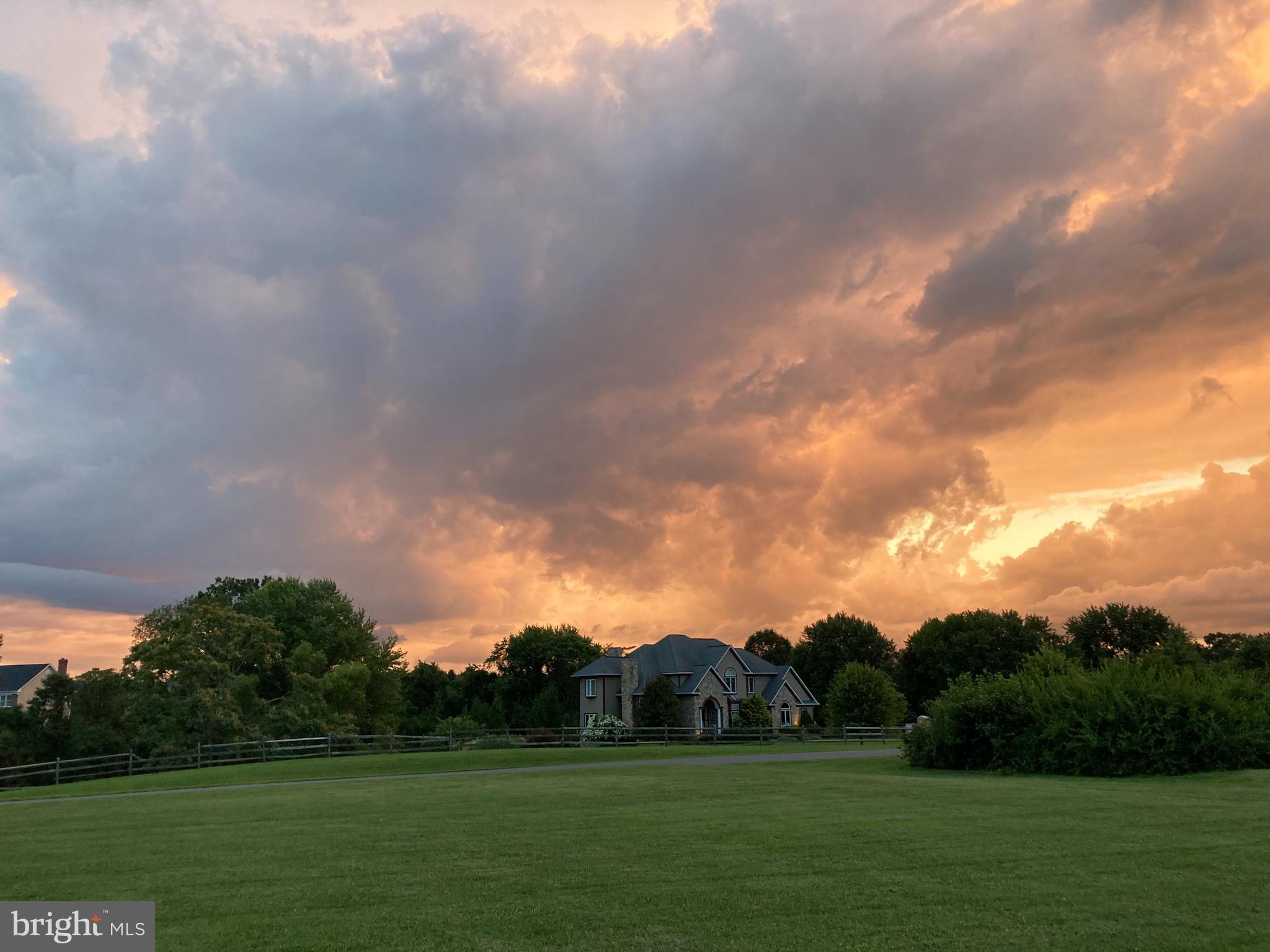 LONE OAK - Residential