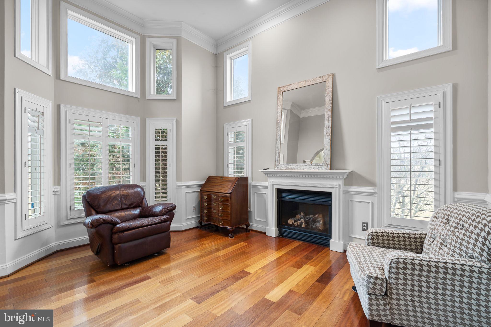 LONE OAK - Residential