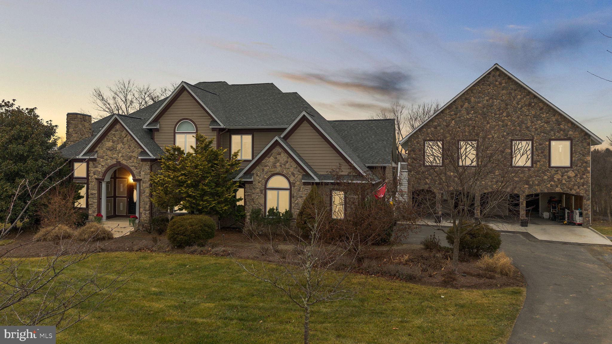 LONE OAK - Residential