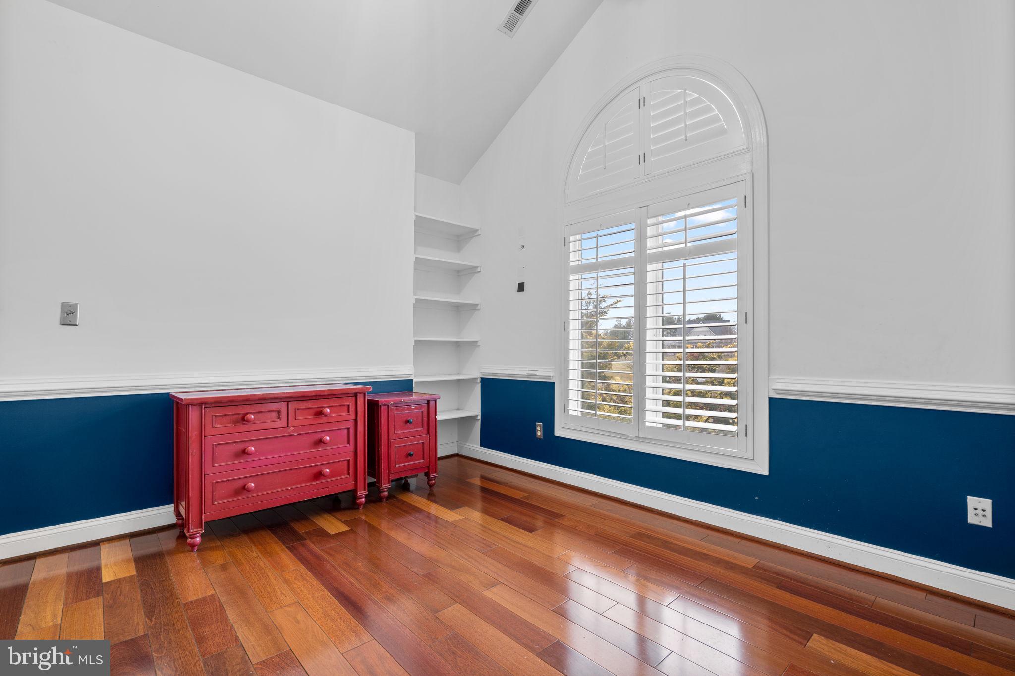 LONE OAK - Residential