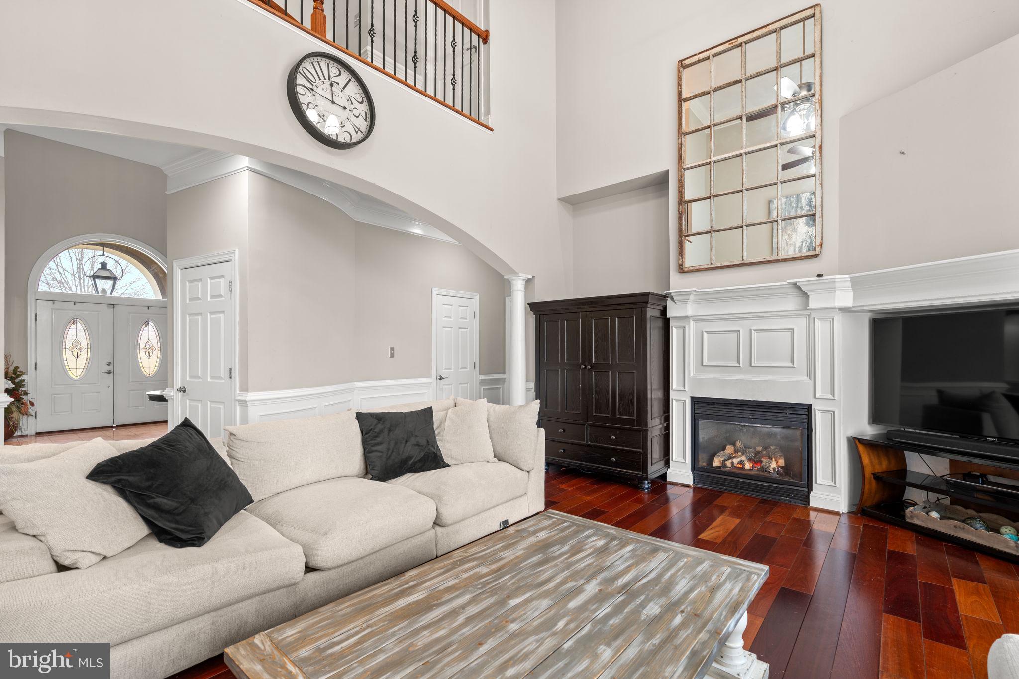 LONE OAK - Residential