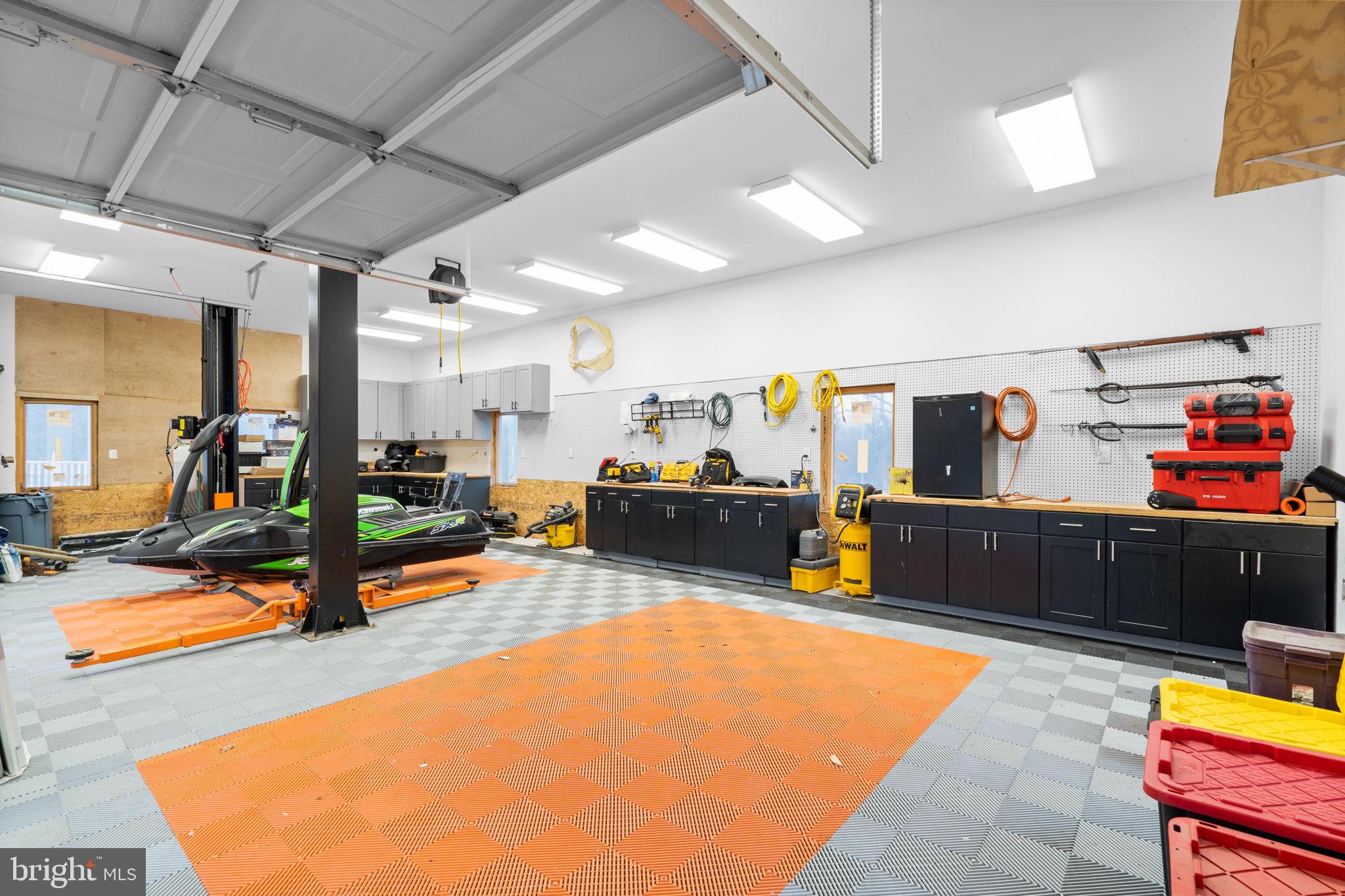 LONE OAK - Residential