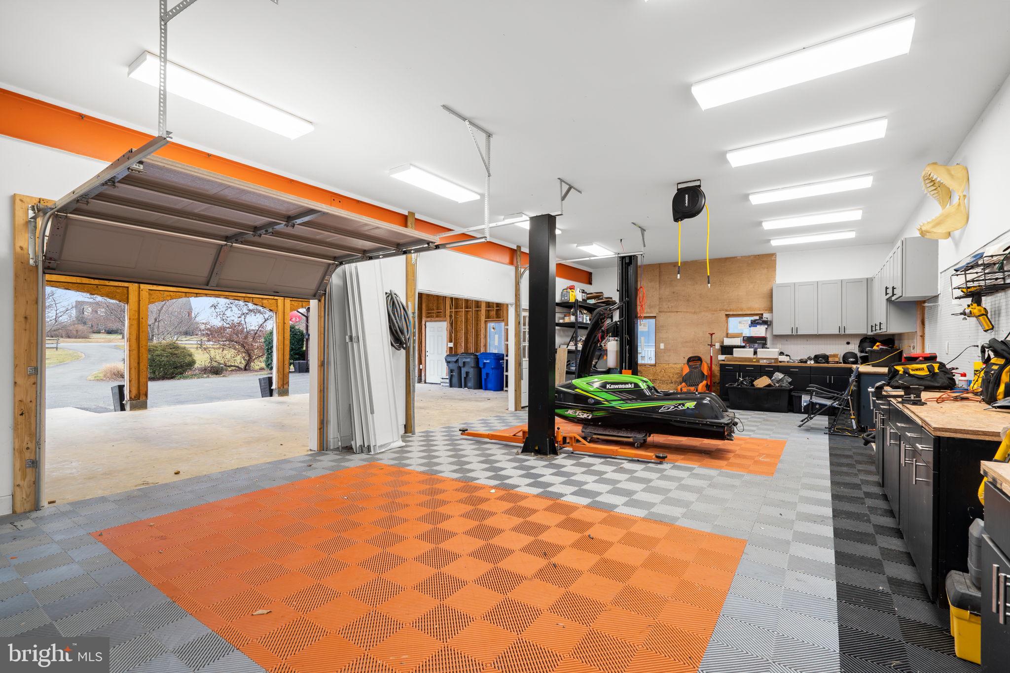 LONE OAK - Residential