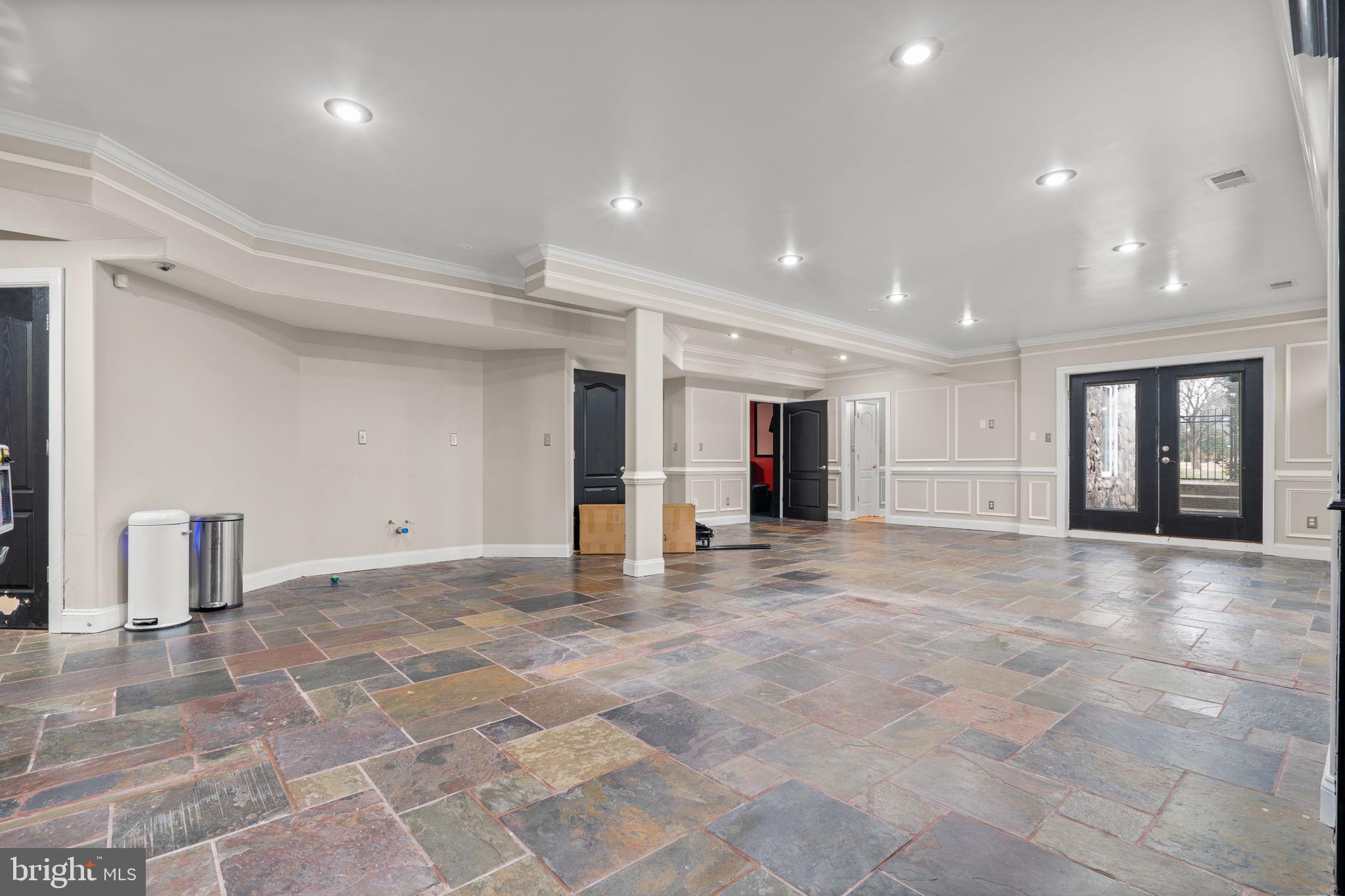 LONE OAK - Residential