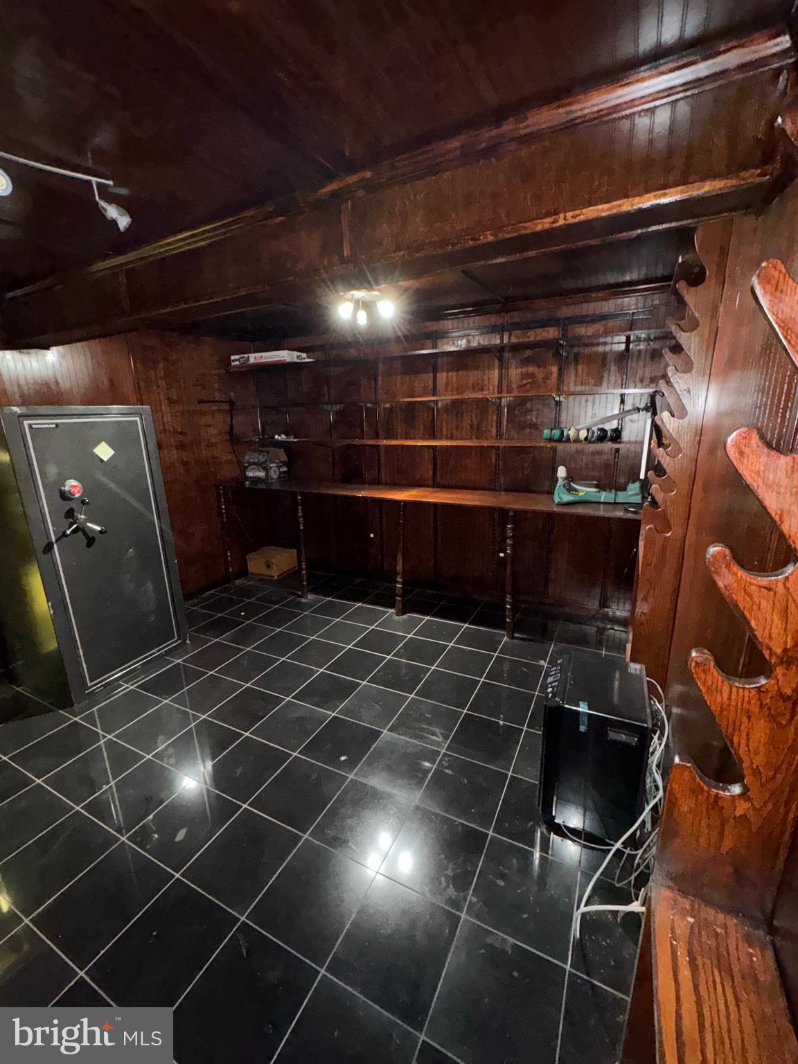 LONE OAK - Residential