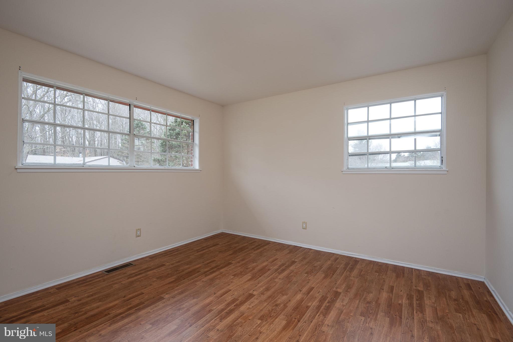 BAYBERRY ESTATES - Residential Lease