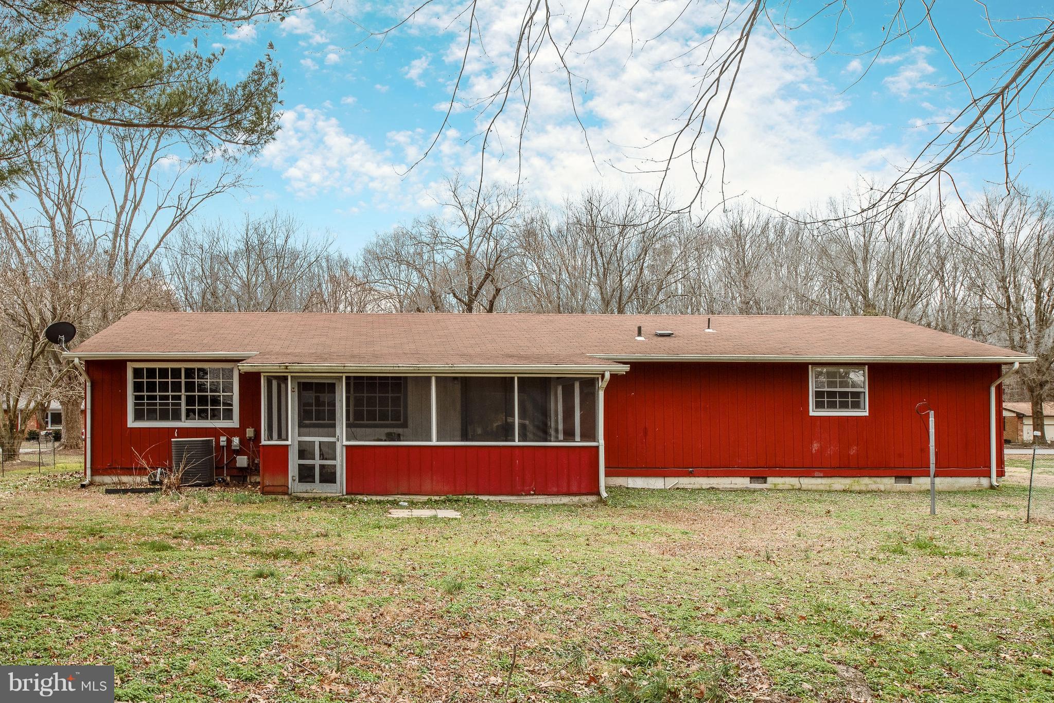 BAYBERRY ESTATES - Residential Lease