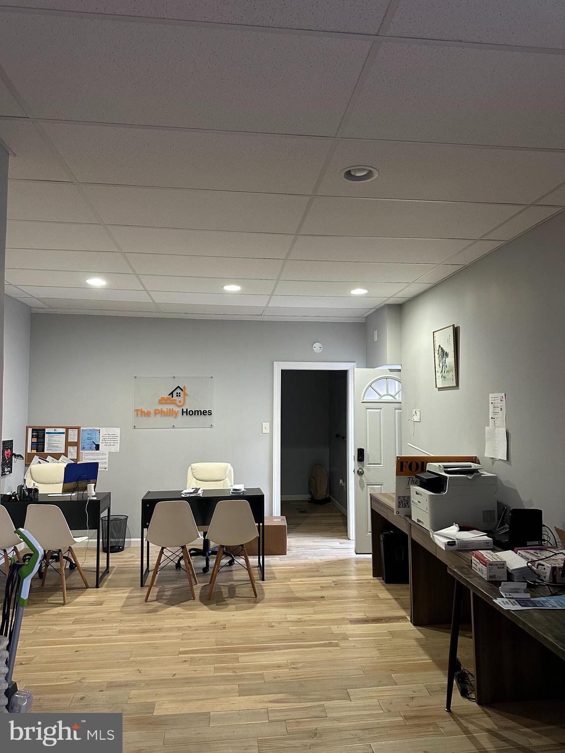 PHILADELPHIA (SOUTH) - Commercial Lease