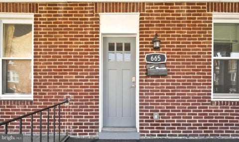 Townhouse For Sale - 665 Dumbarton Avenue<br/> BALTIMORE, MD 21218