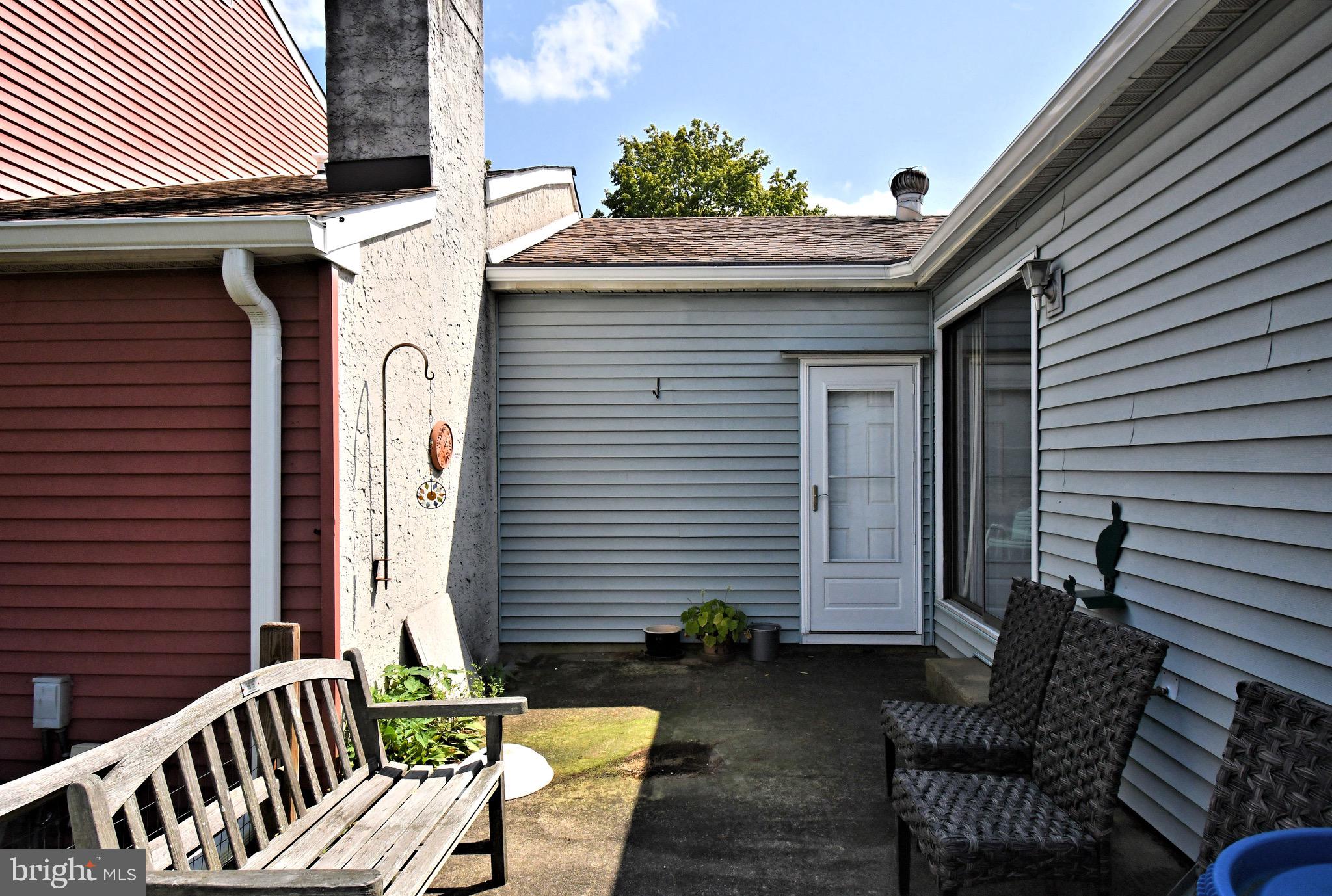 ROCKY MDWS - Residential