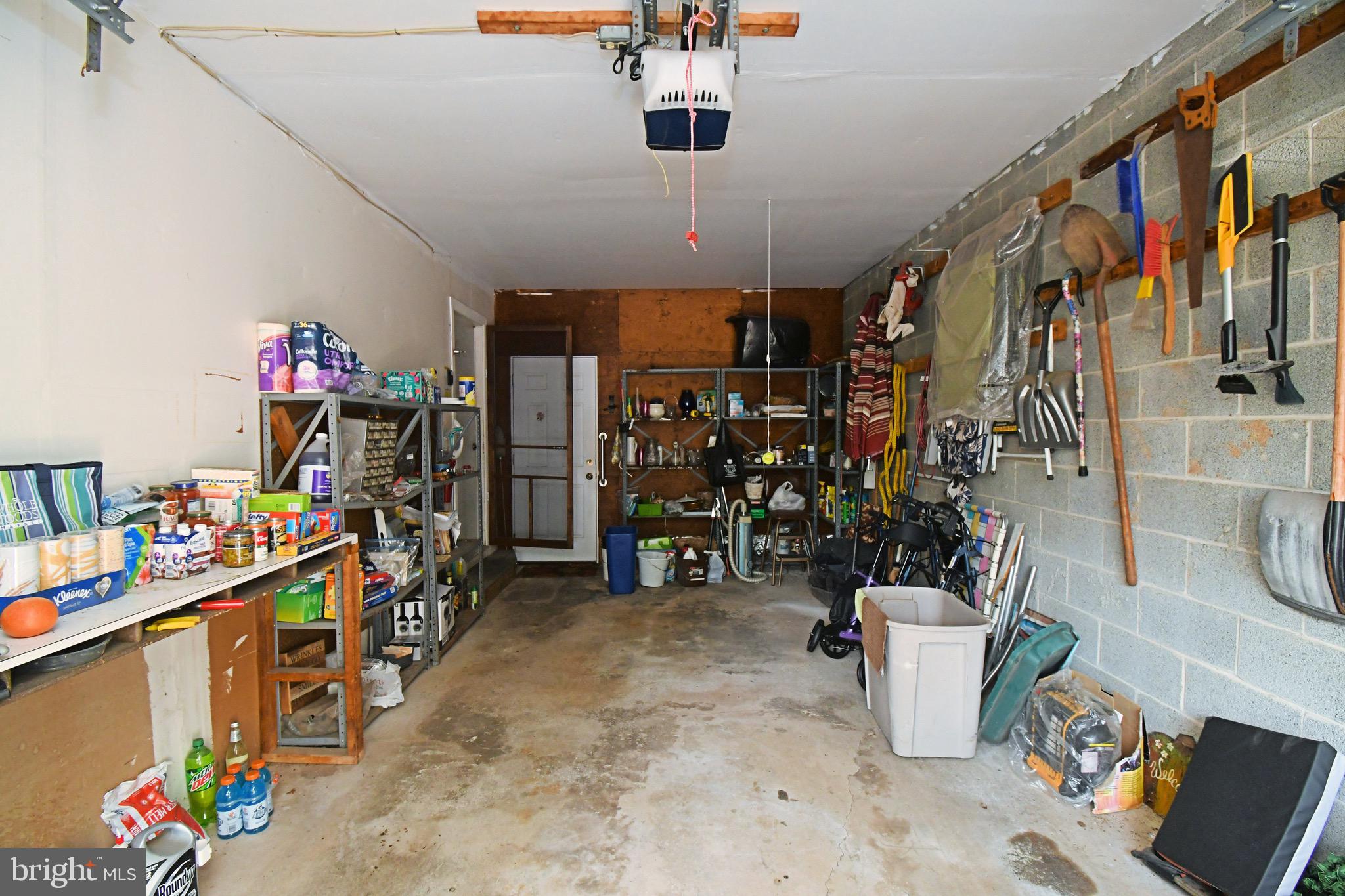 ROCKY MDWS - Residential