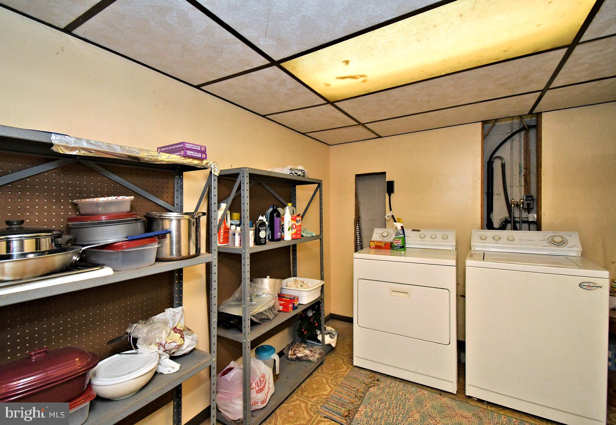 ROCKY MDWS - Residential