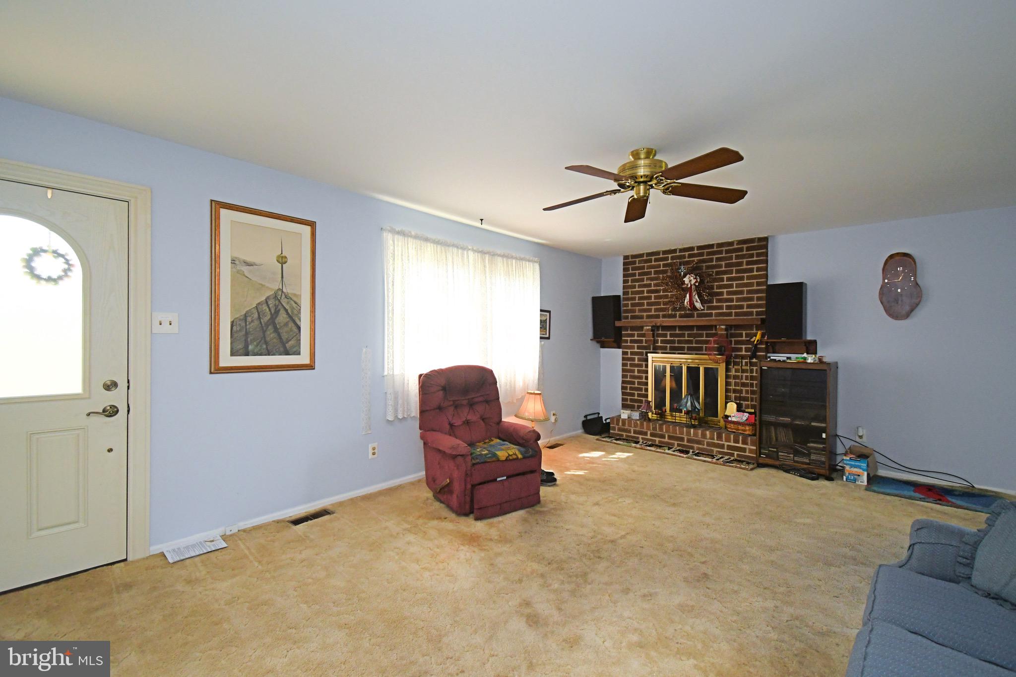 ROCKY MDWS - Residential